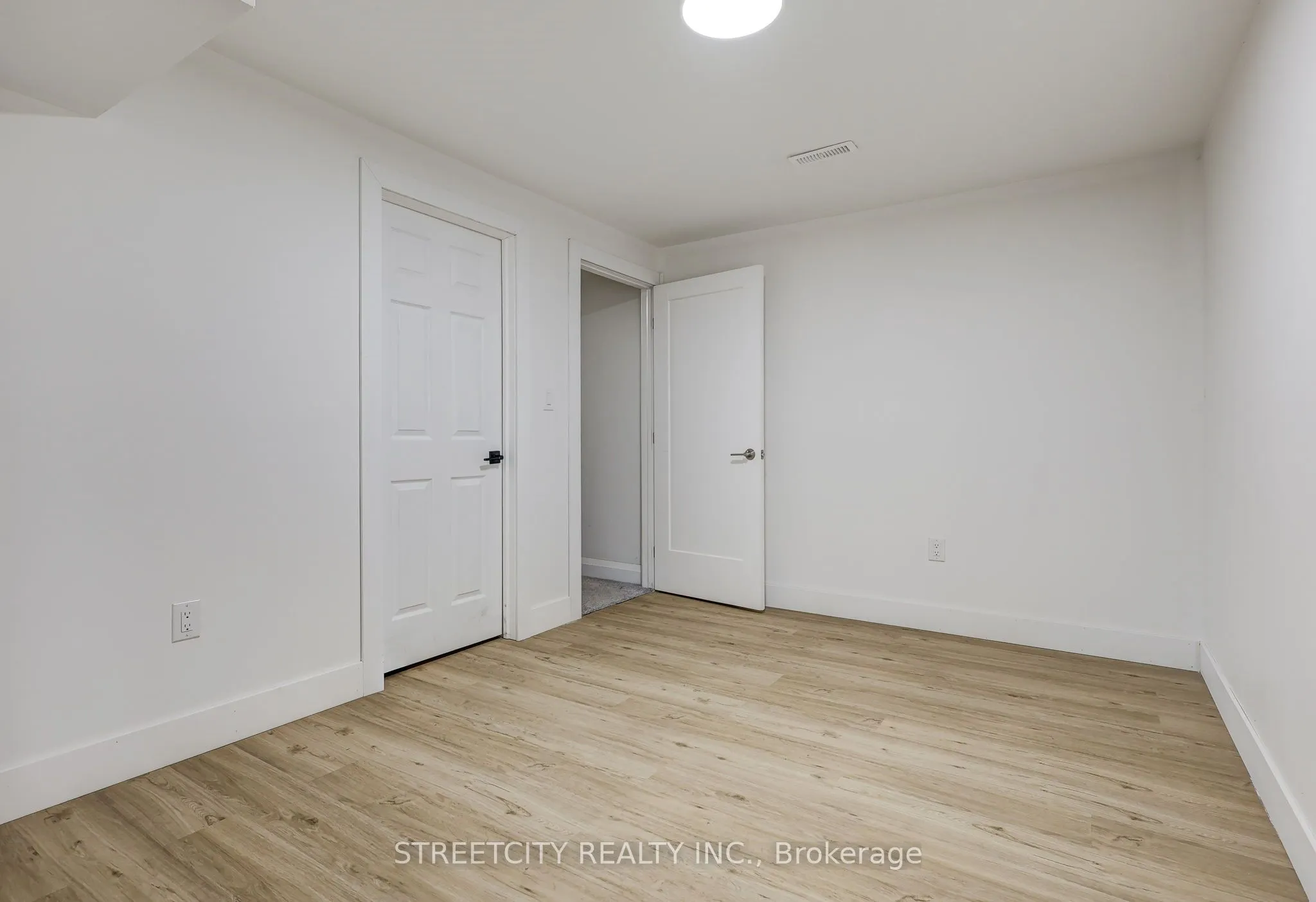 42 Alexander Circle