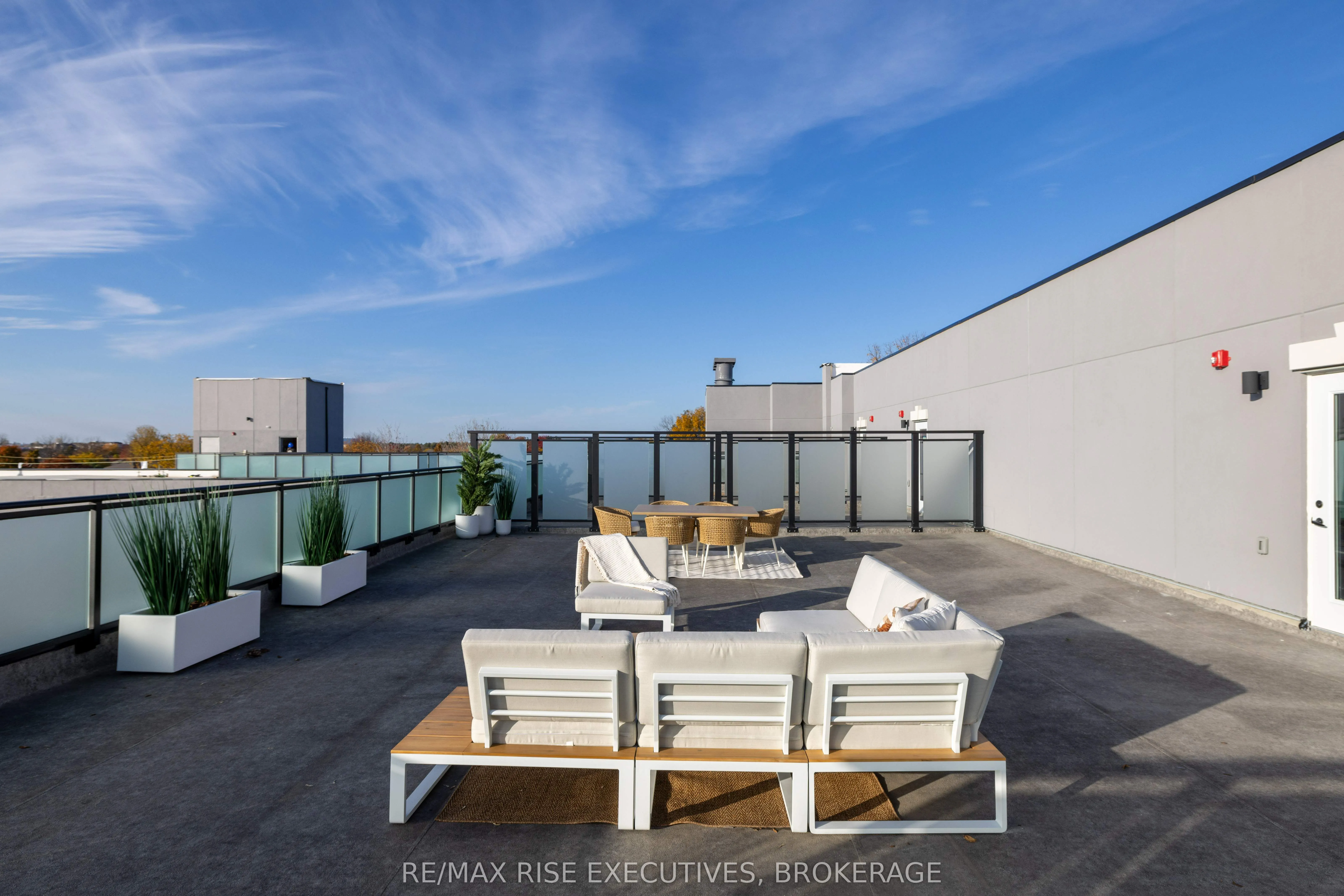 2274 Princess Street, #515