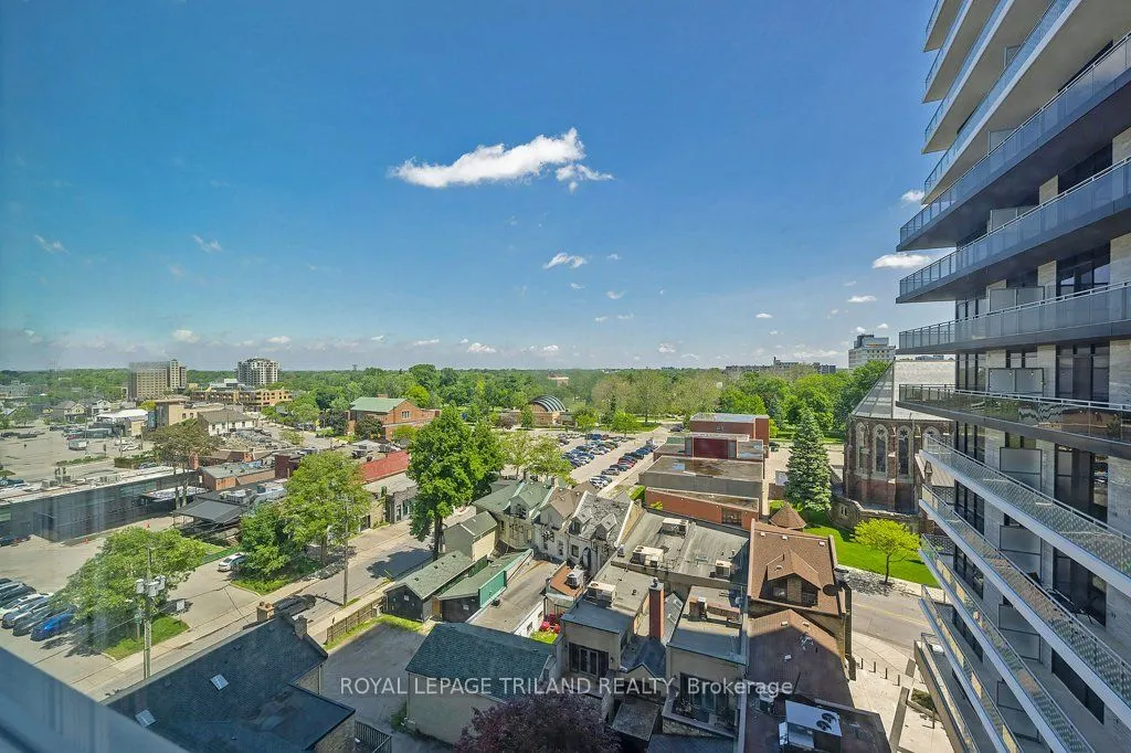 155 Kent Street, #1105