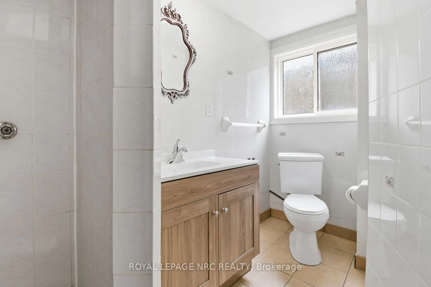 4448 Meadowvale Drive