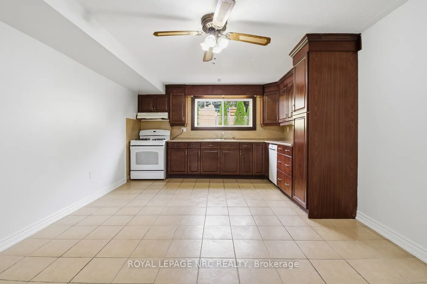 4448 Meadowvale Drive