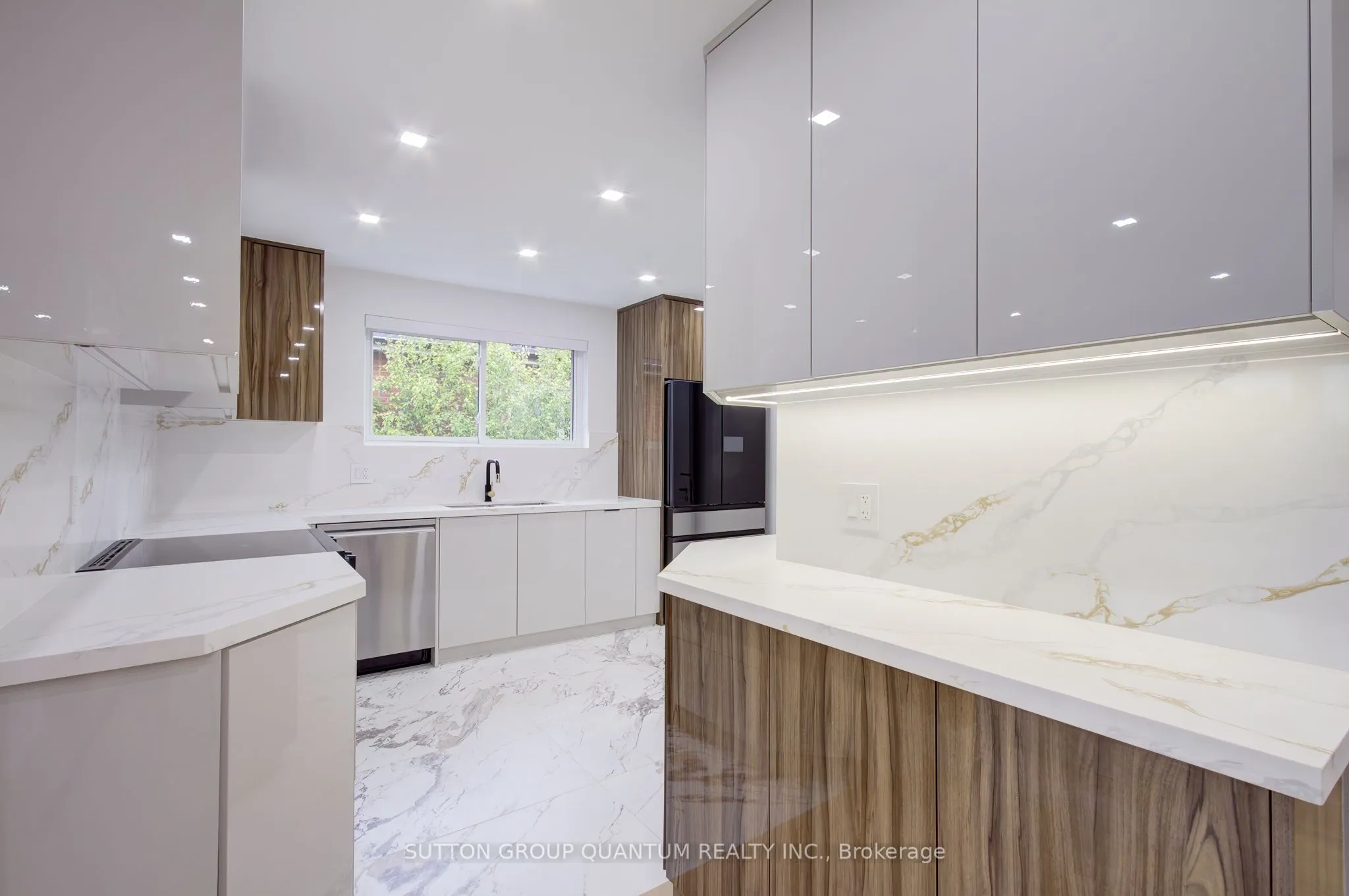 95 South Bend Road E, #Upper Unit
