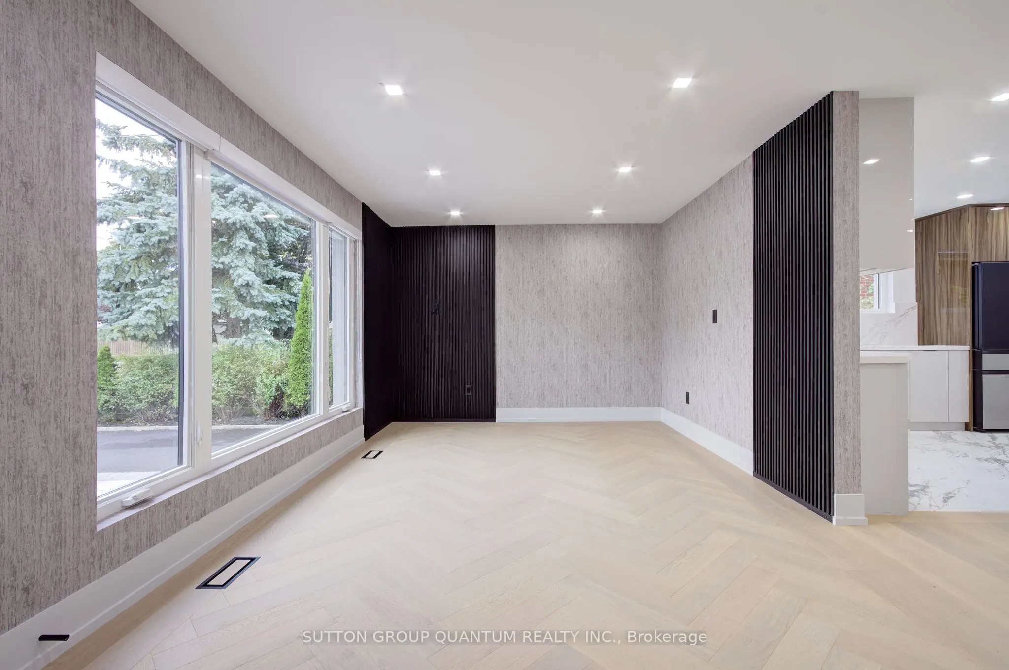 95 South Bend Road E, #Upper Unit