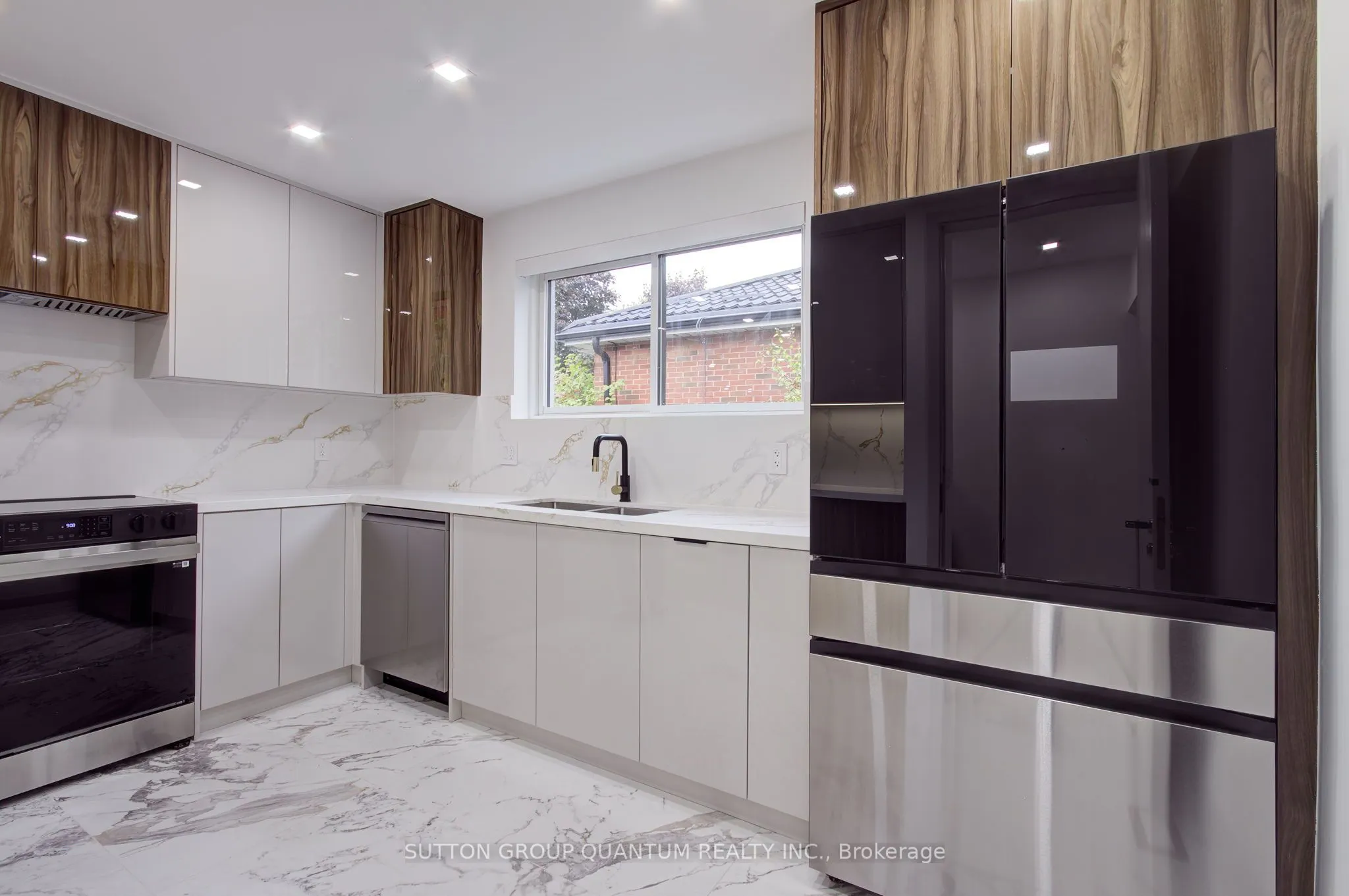 95 South Bend Road E, #Upper Unit