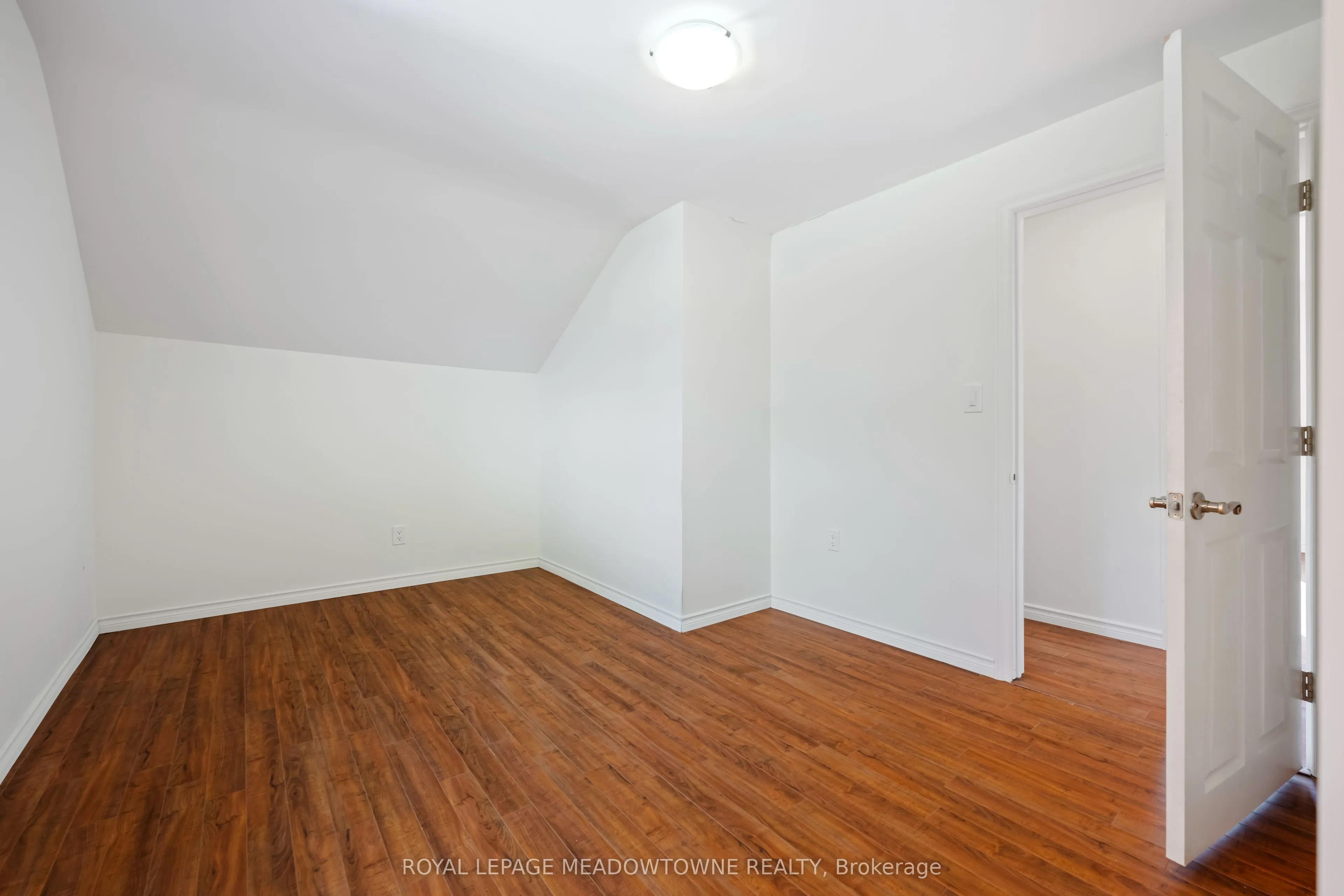 34 Crozier Street