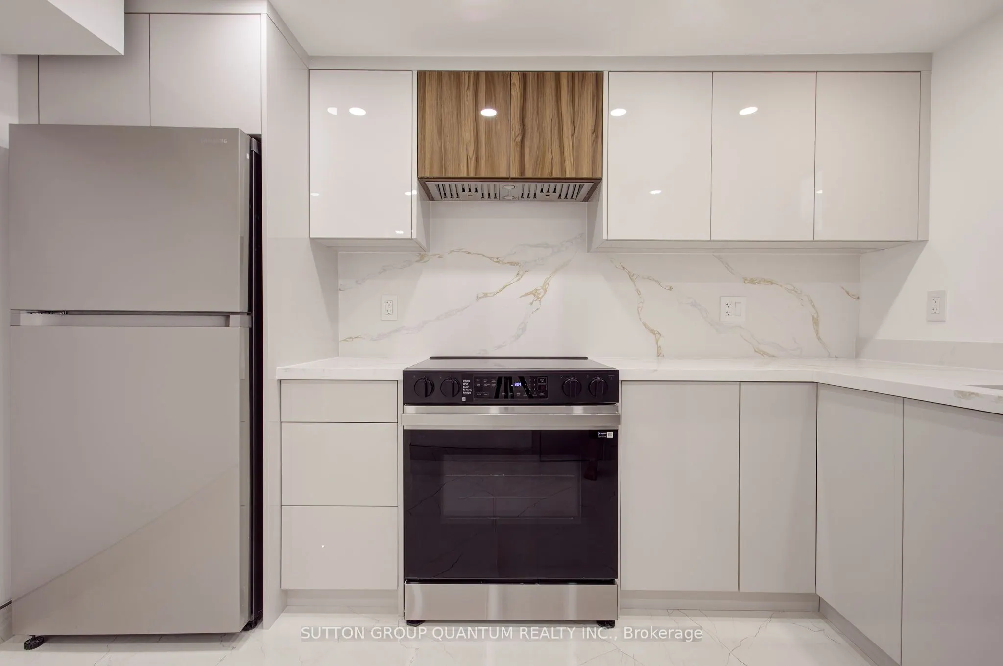 95 South Bend Road E, #Lower Unit