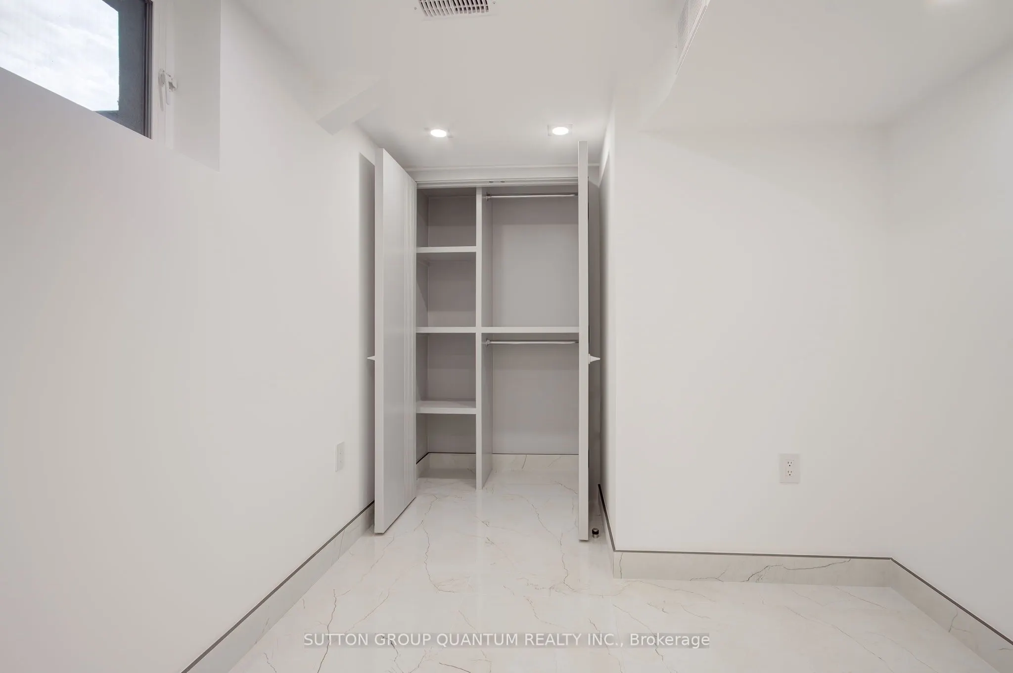 95 South Bend Road E, #Lower Unit