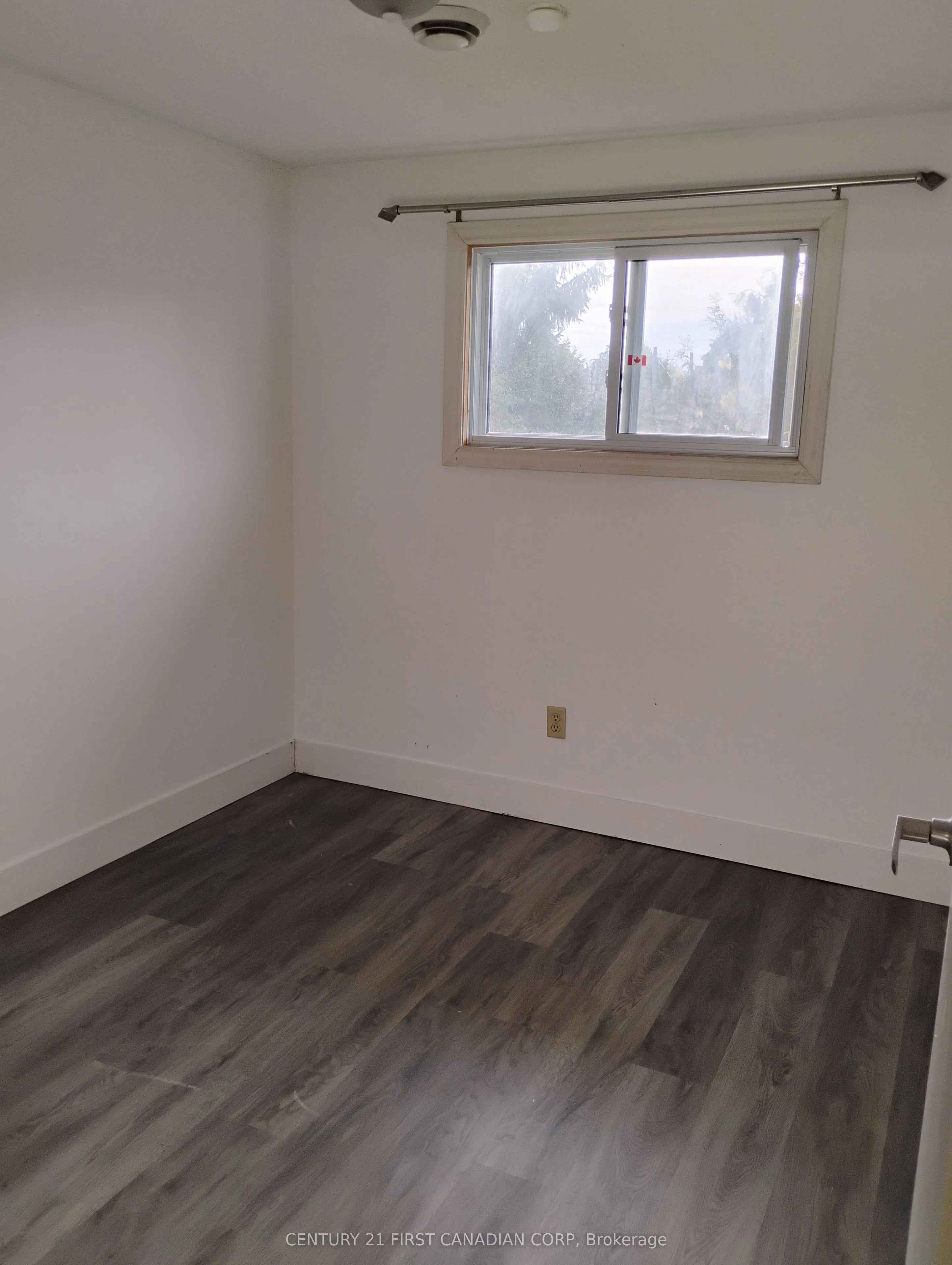 577 Third Street, #32