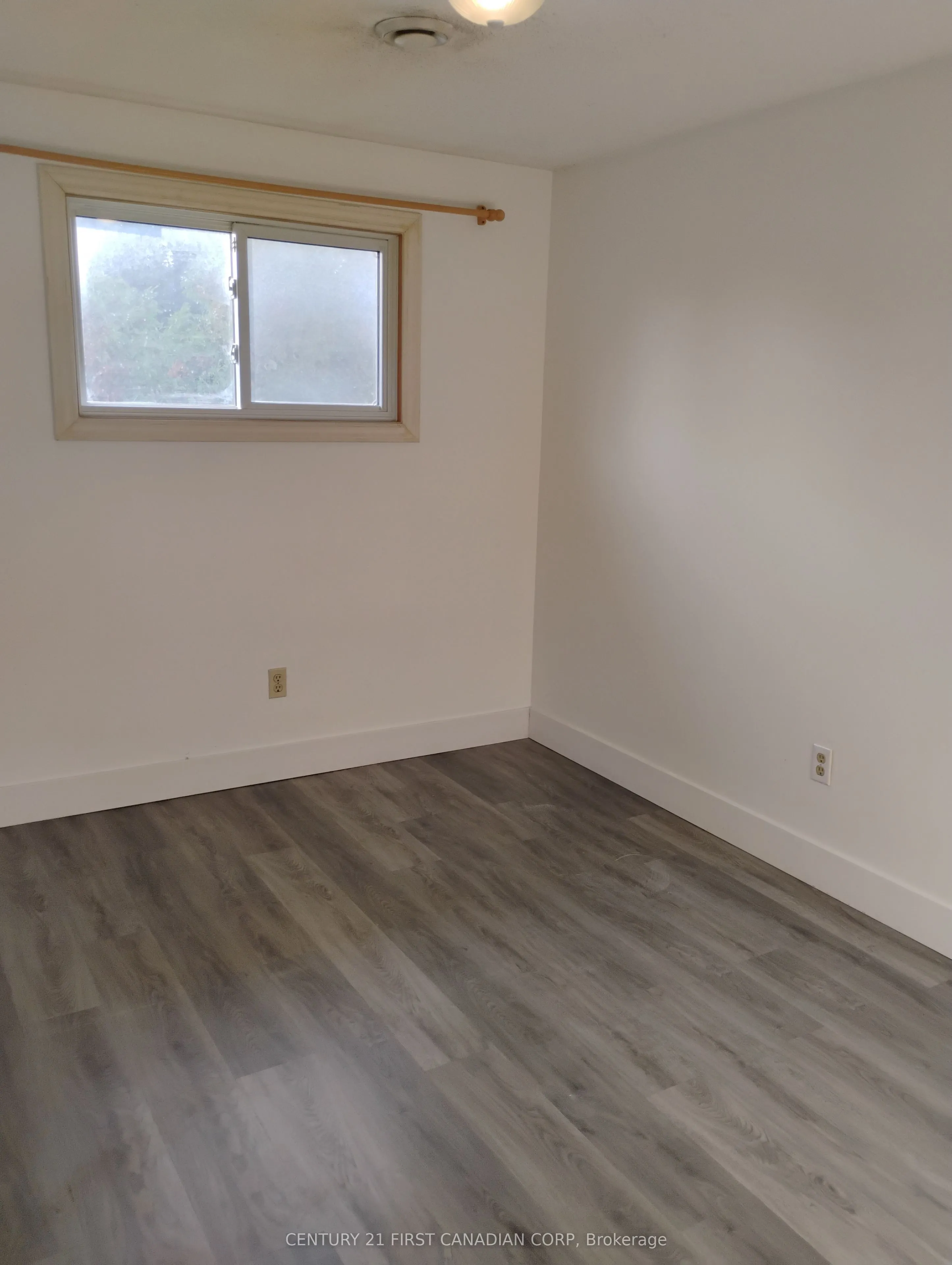 577 Third Street, #32