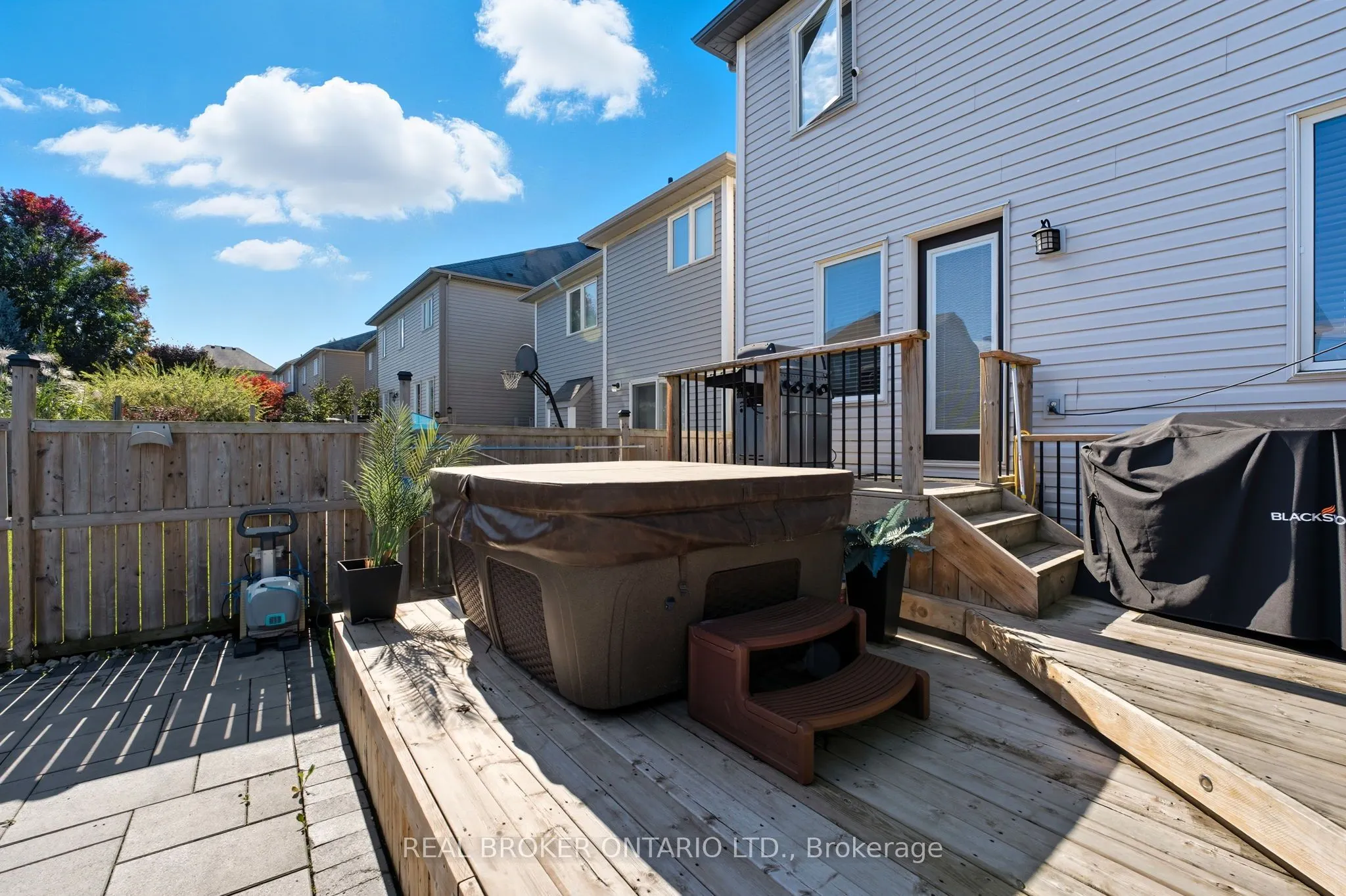 25 Merritt Lane