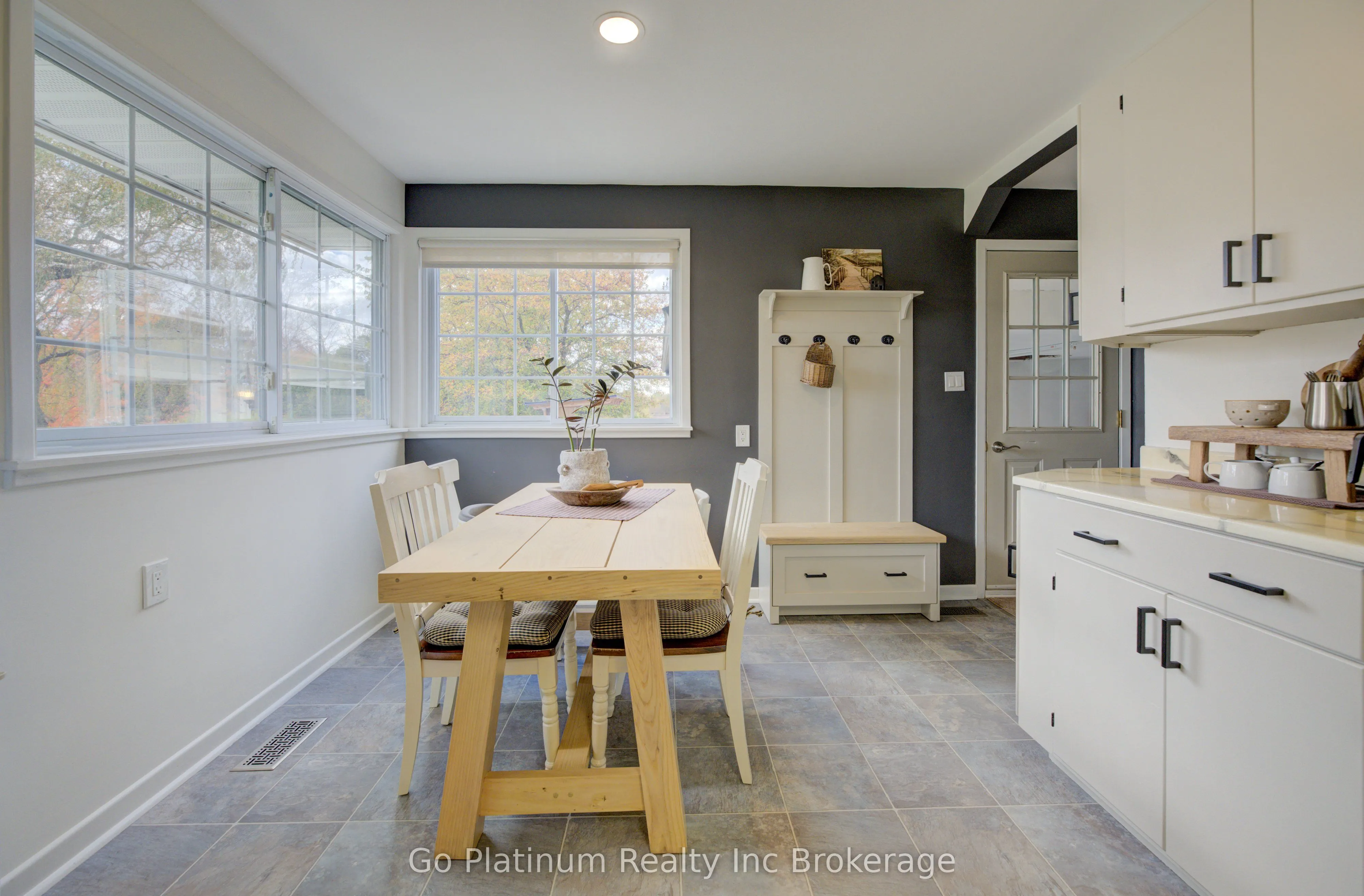 160 Eleventh Concession Road