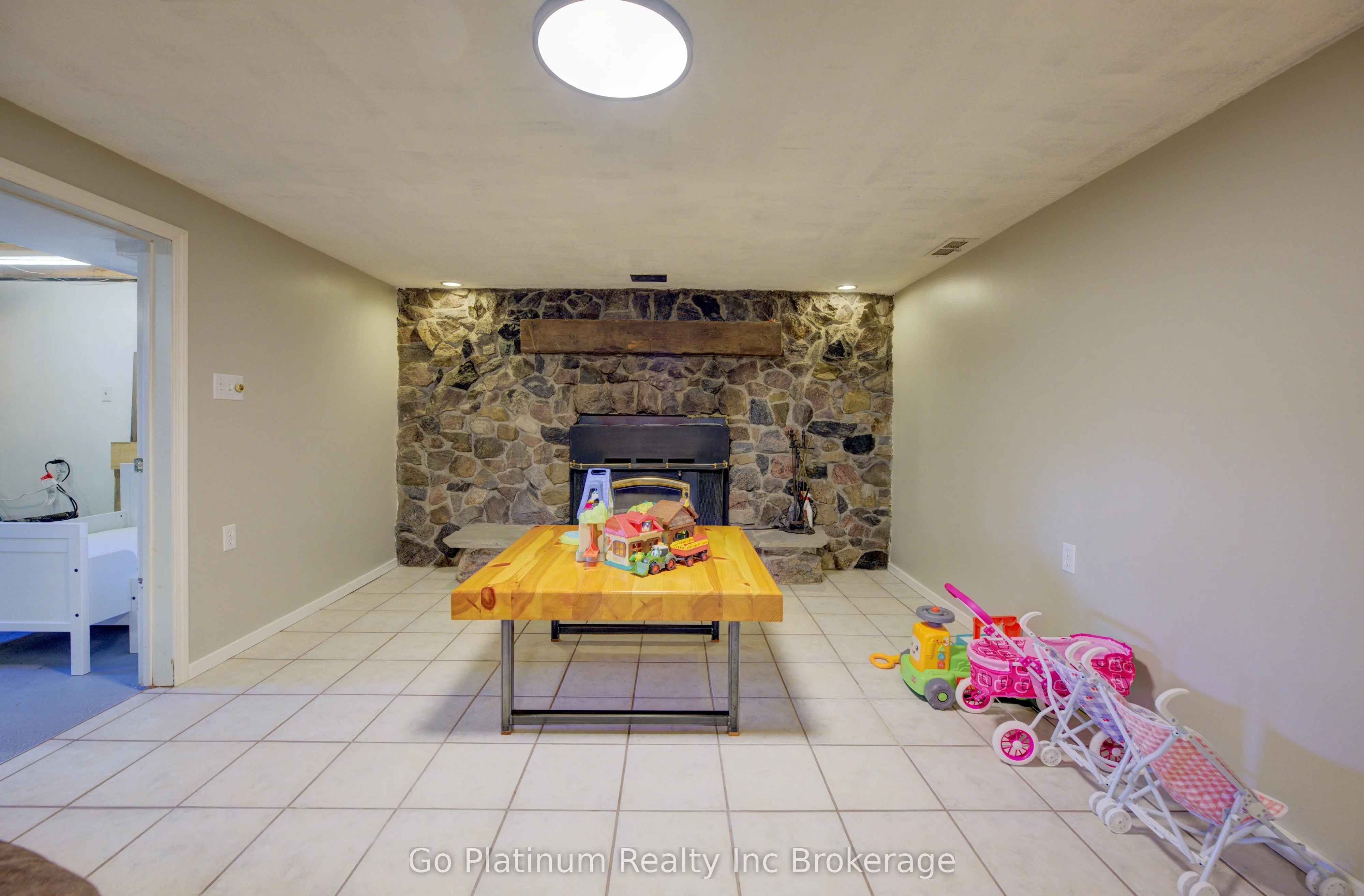 160 Eleventh Concession Road