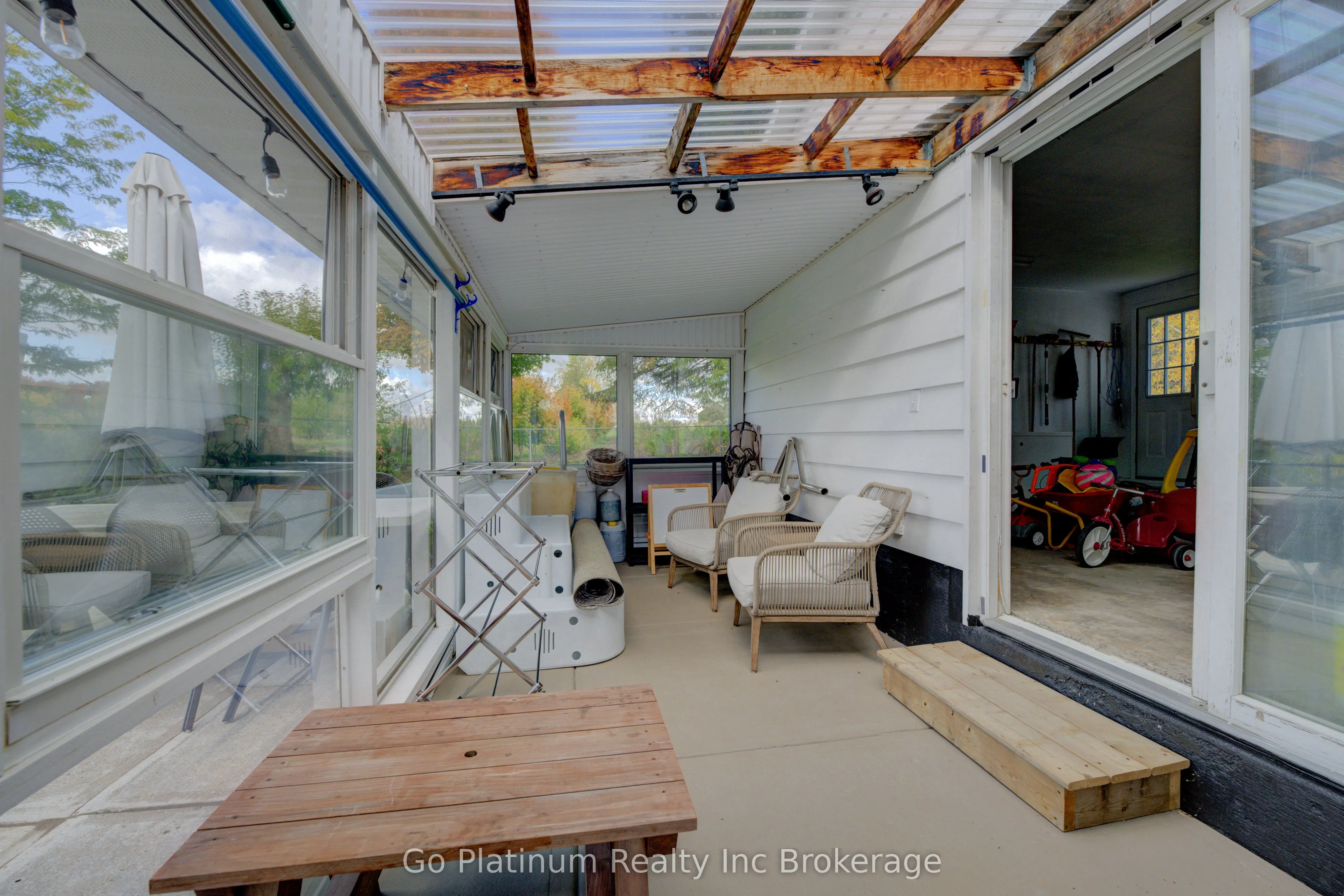 160 Eleventh Concession Road