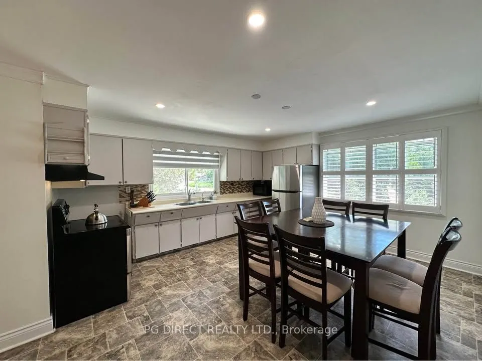 1734 Highway 518 E
