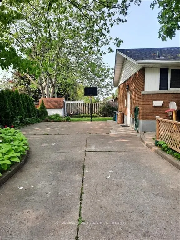 6 NORTHWOOD Drive, #Basement