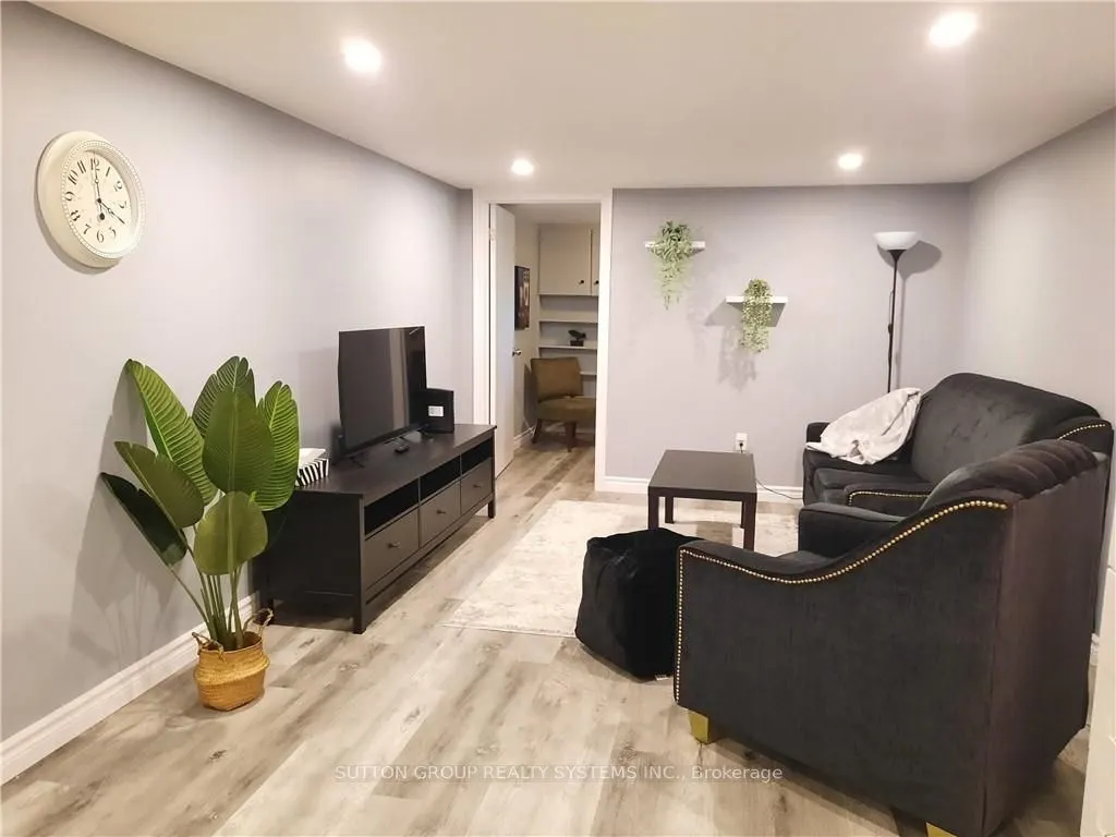 6 NORTHWOOD Drive, #Basement