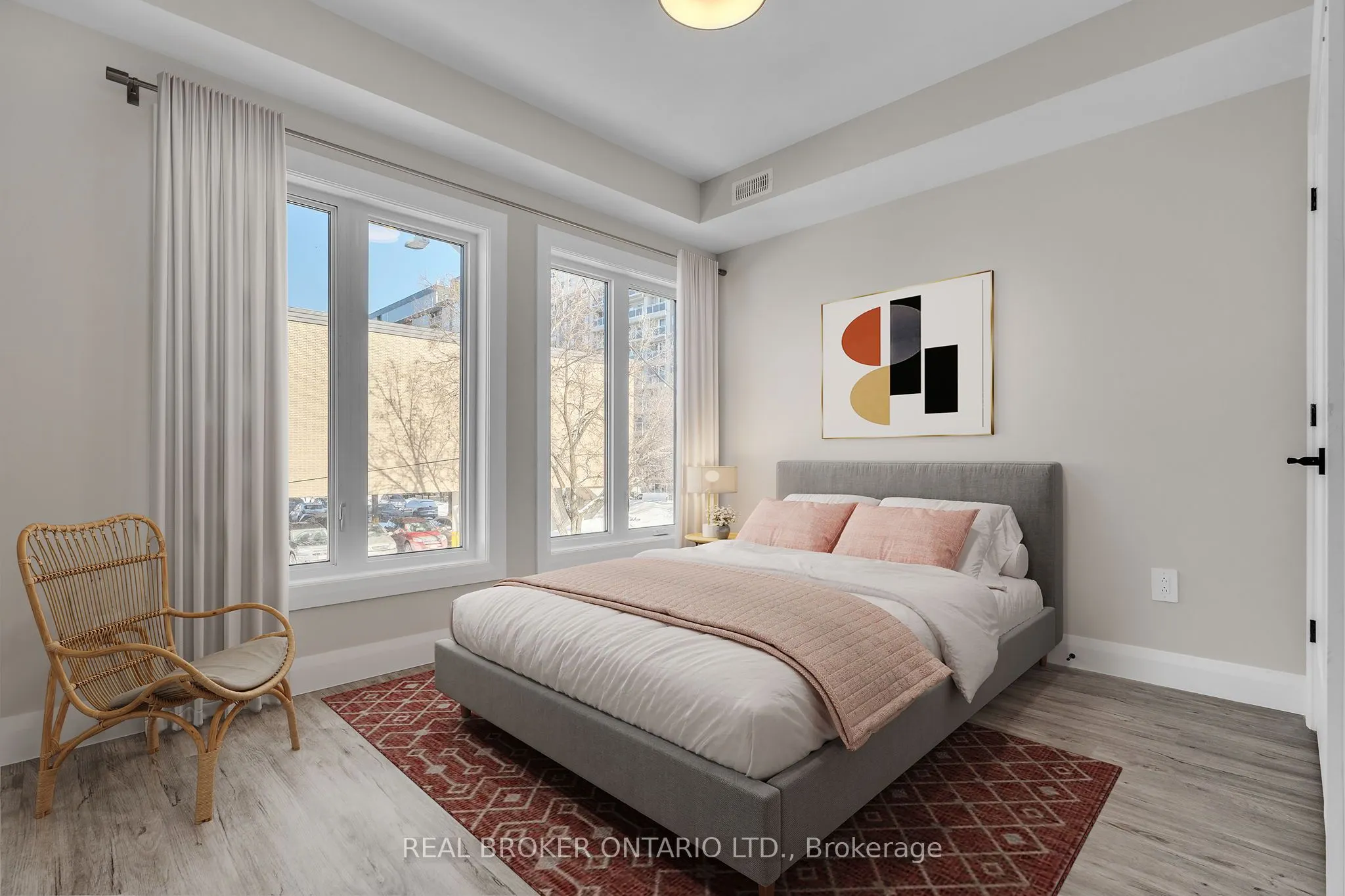 404 Arlington Avenue, #A