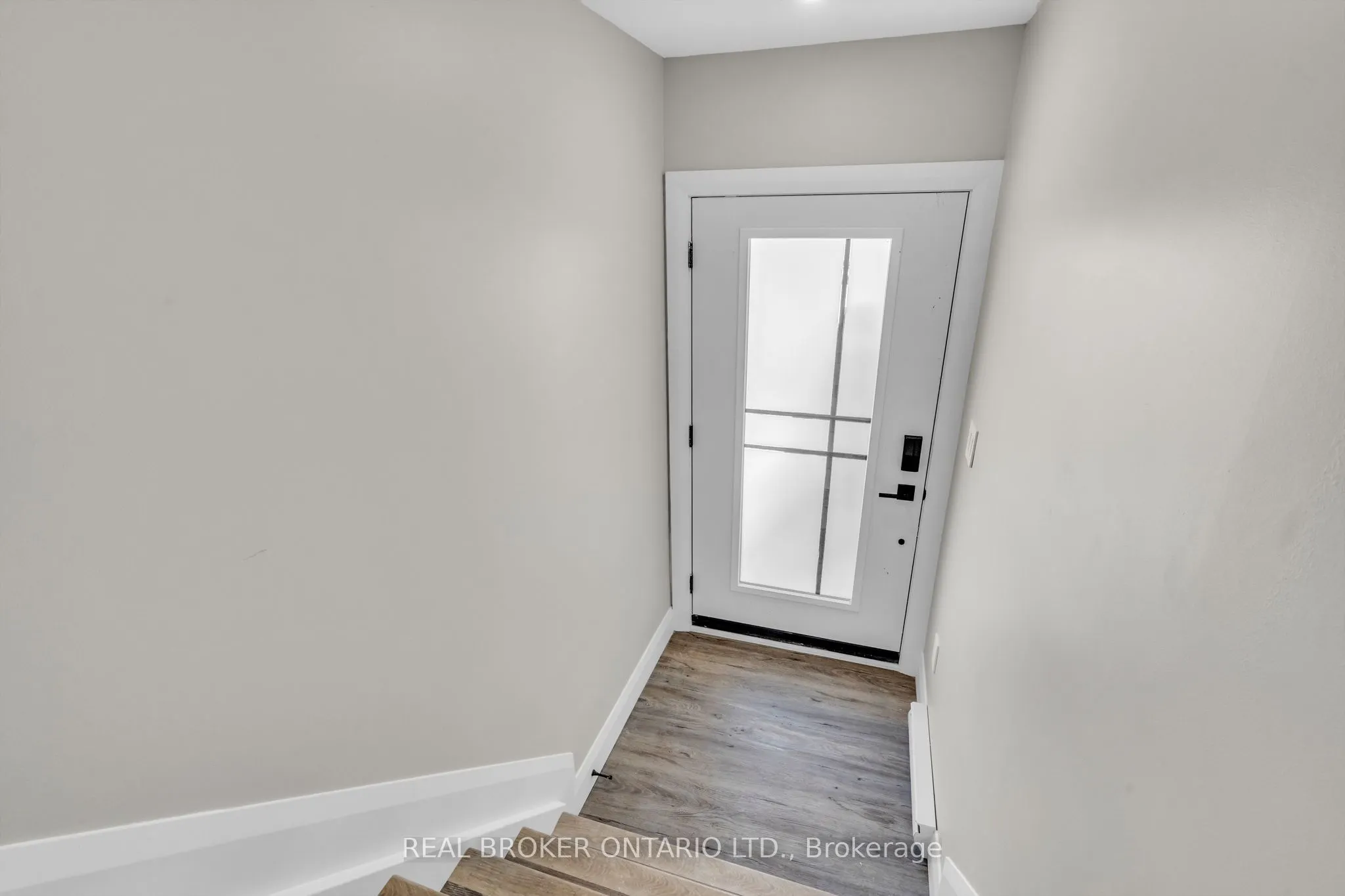 404 Arlington Avenue, #A