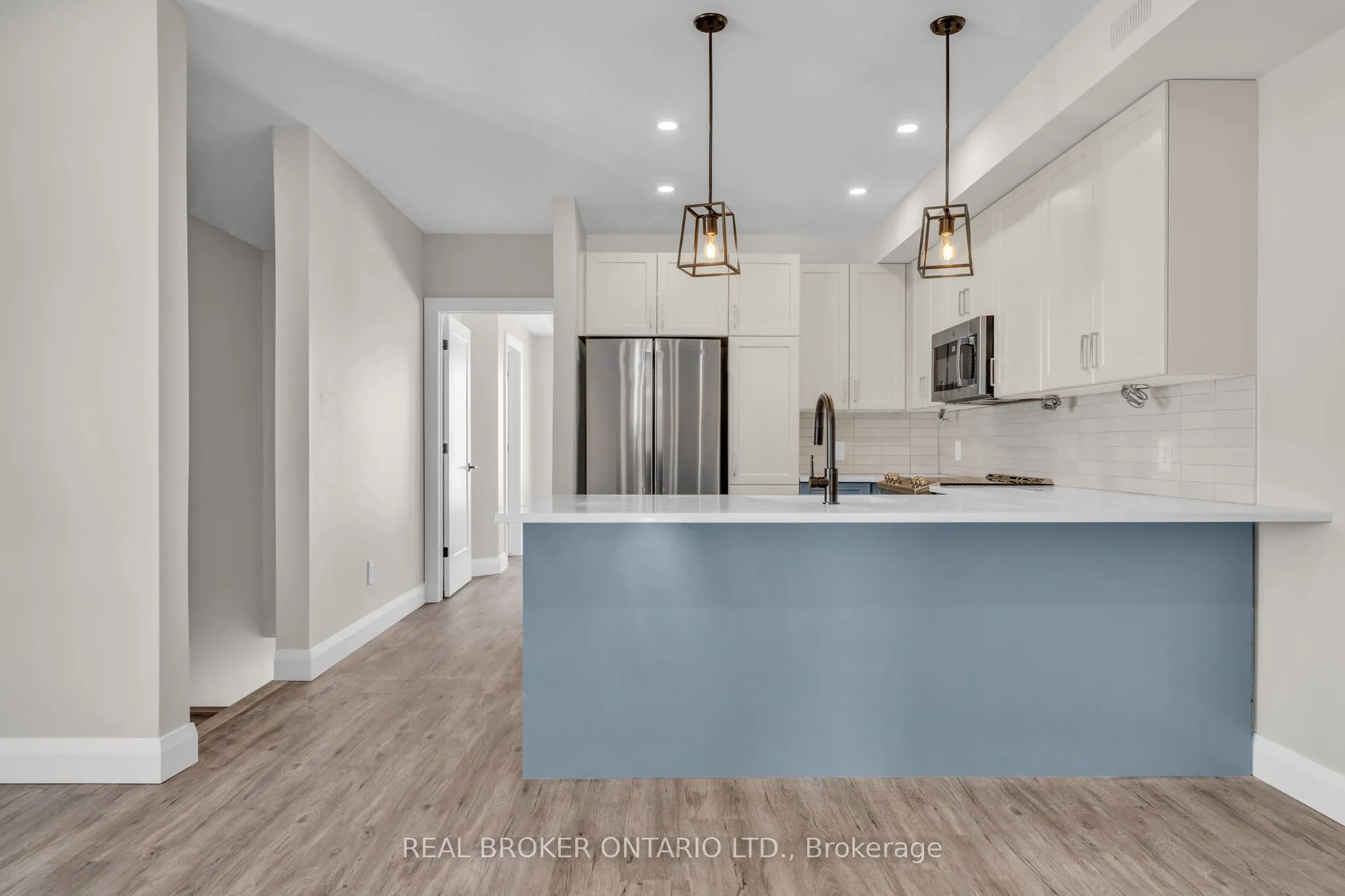 404 Arlington Avenue, #A