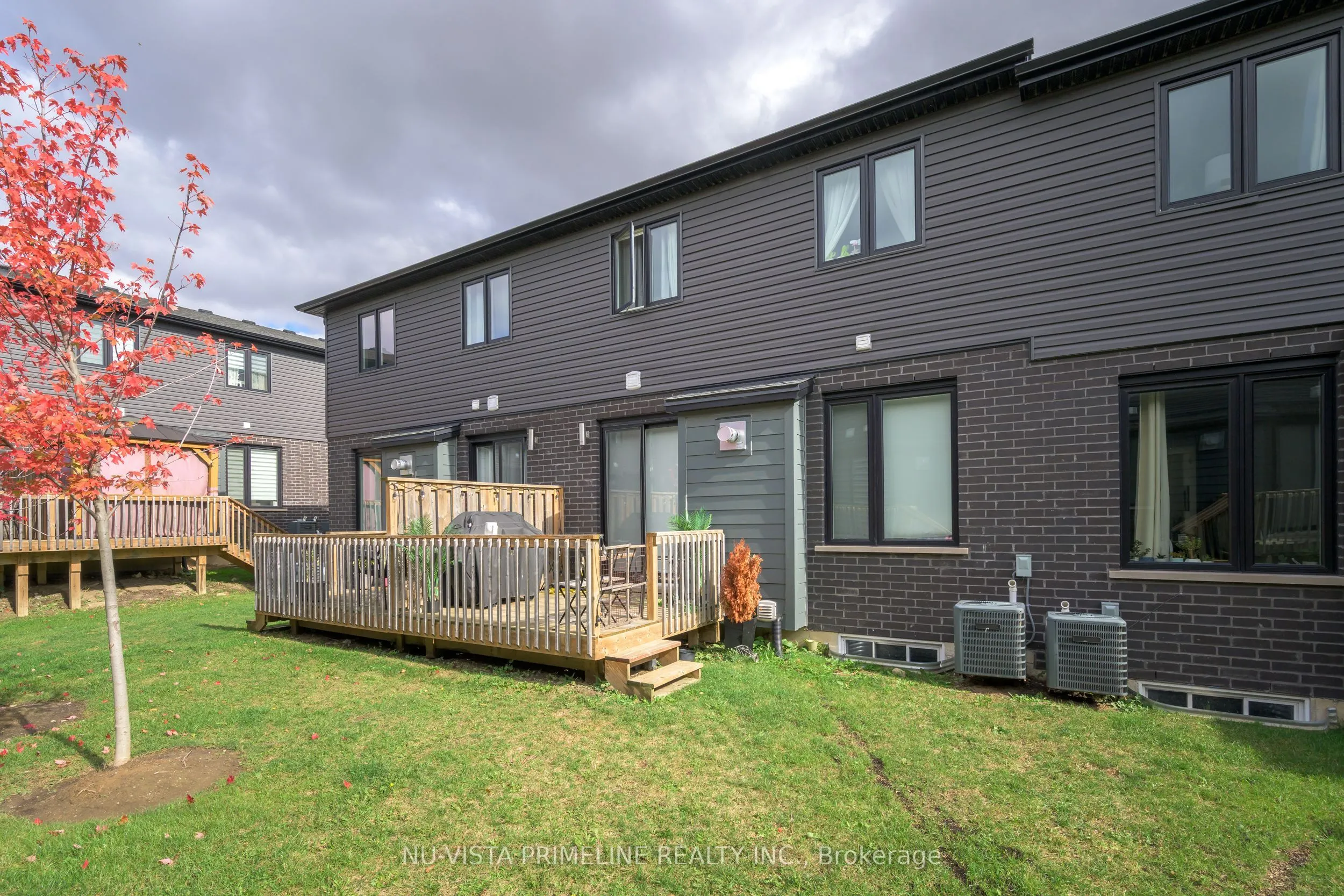 499 Sophia Crescent N, #16