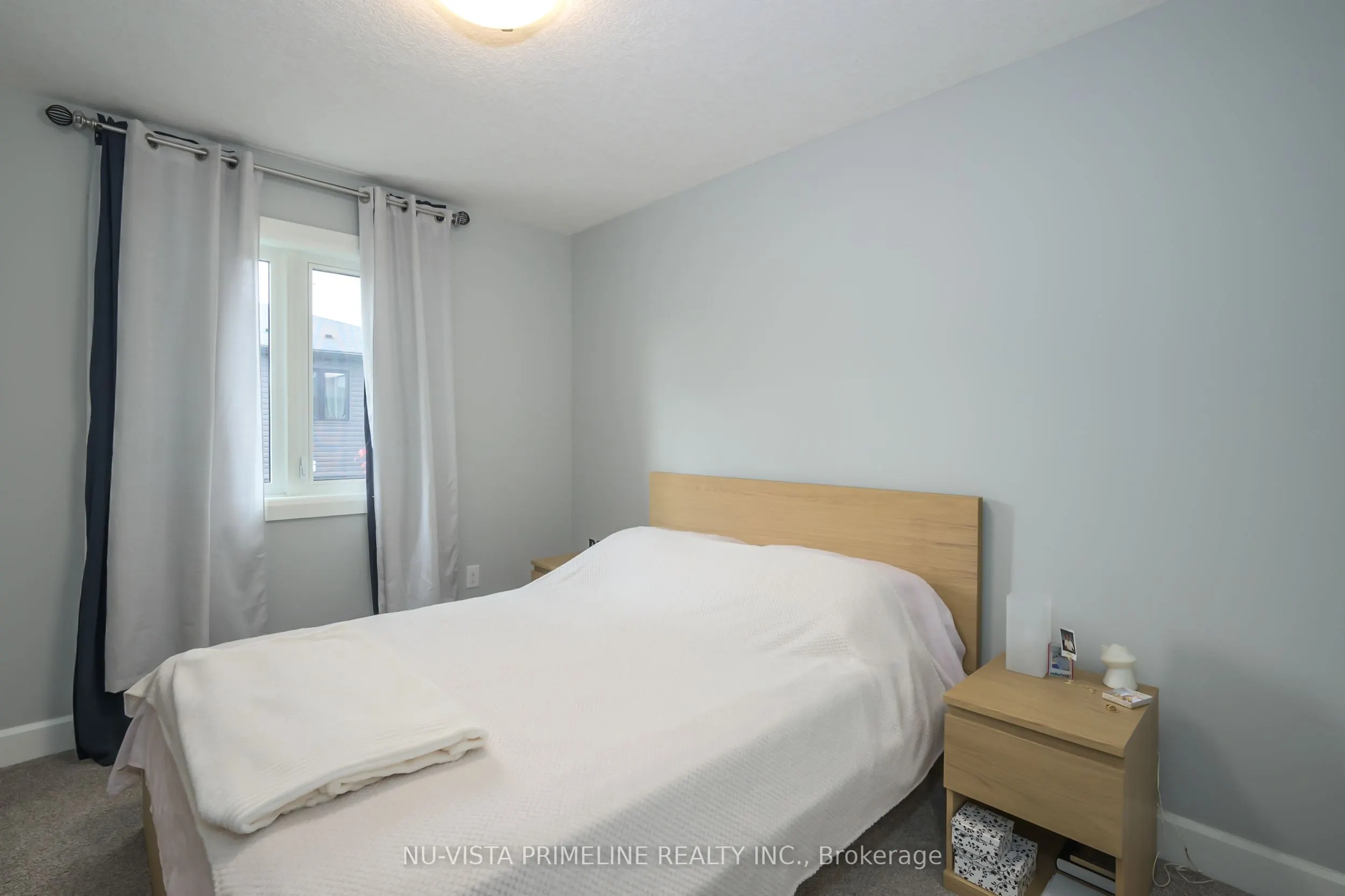 499 Sophia Crescent N, #16