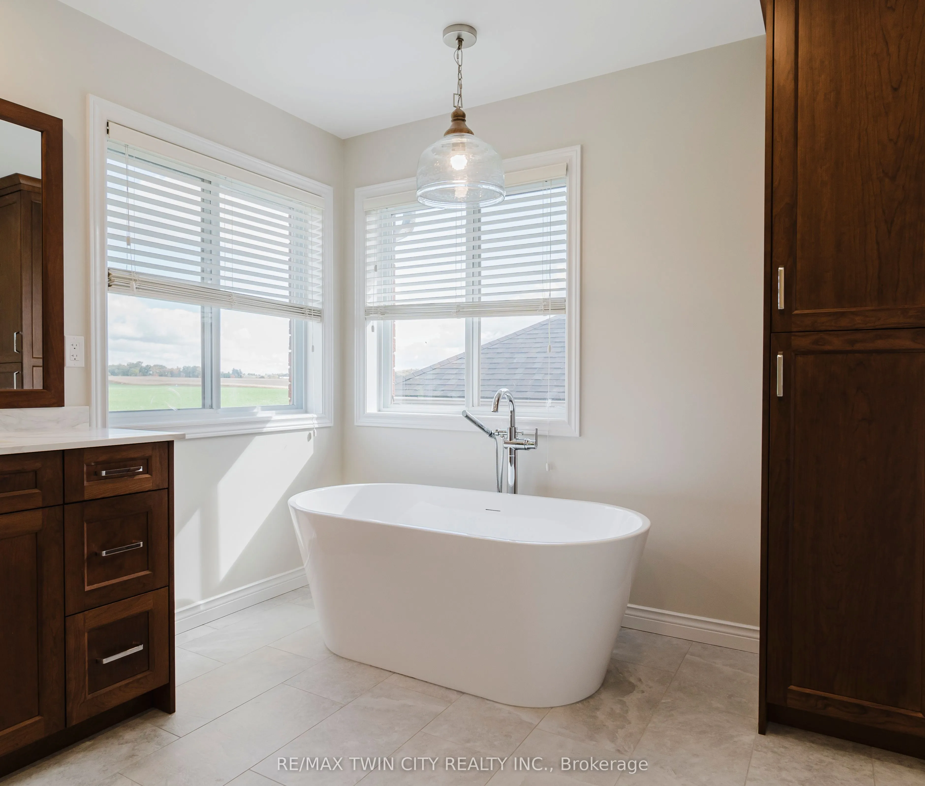 13 Erhardt Wagner Place