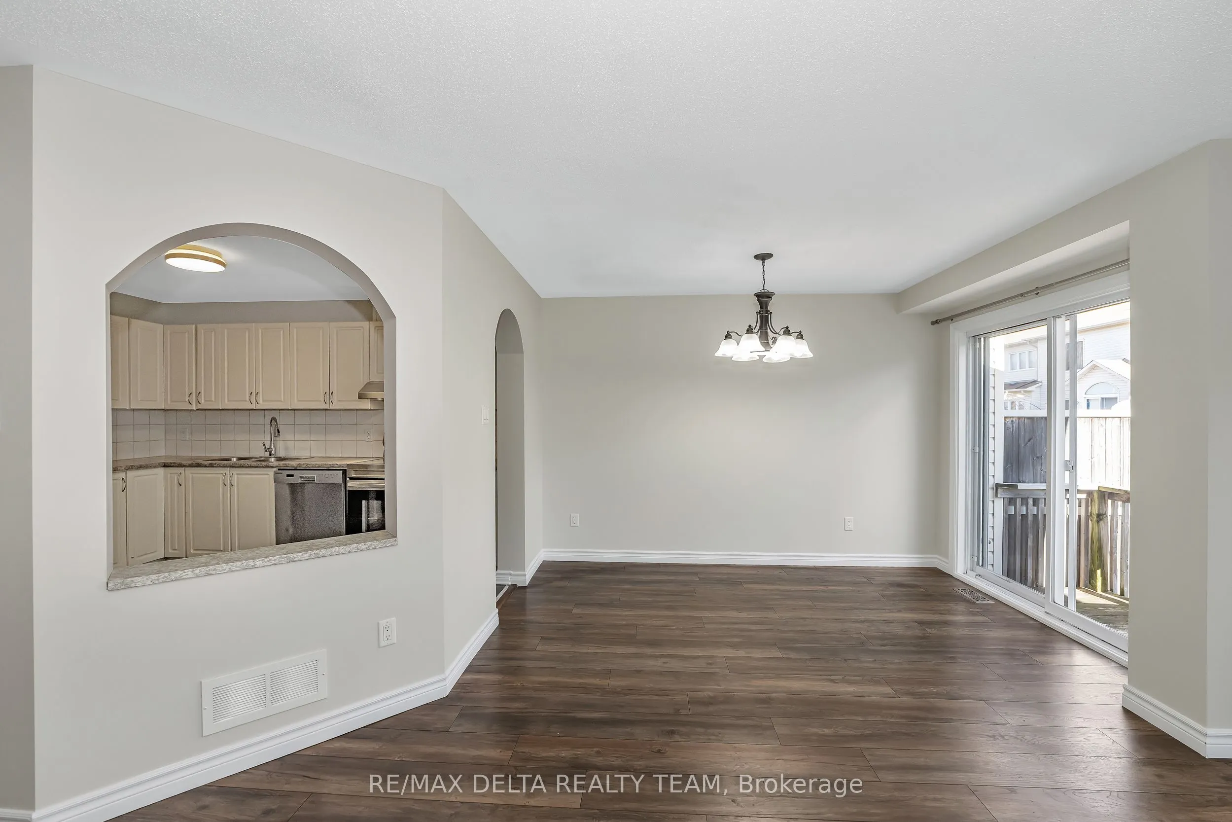 725 Whaley Ridge