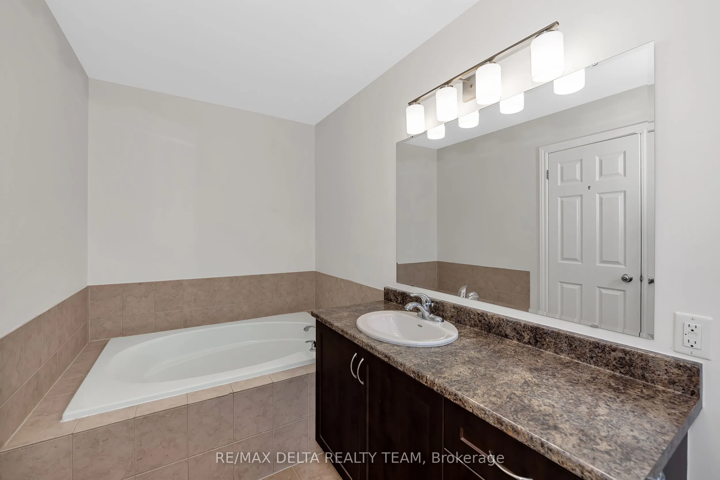 725 Whaley Ridge