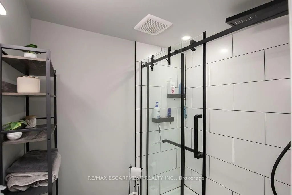 138 Victor Boulevard, #138