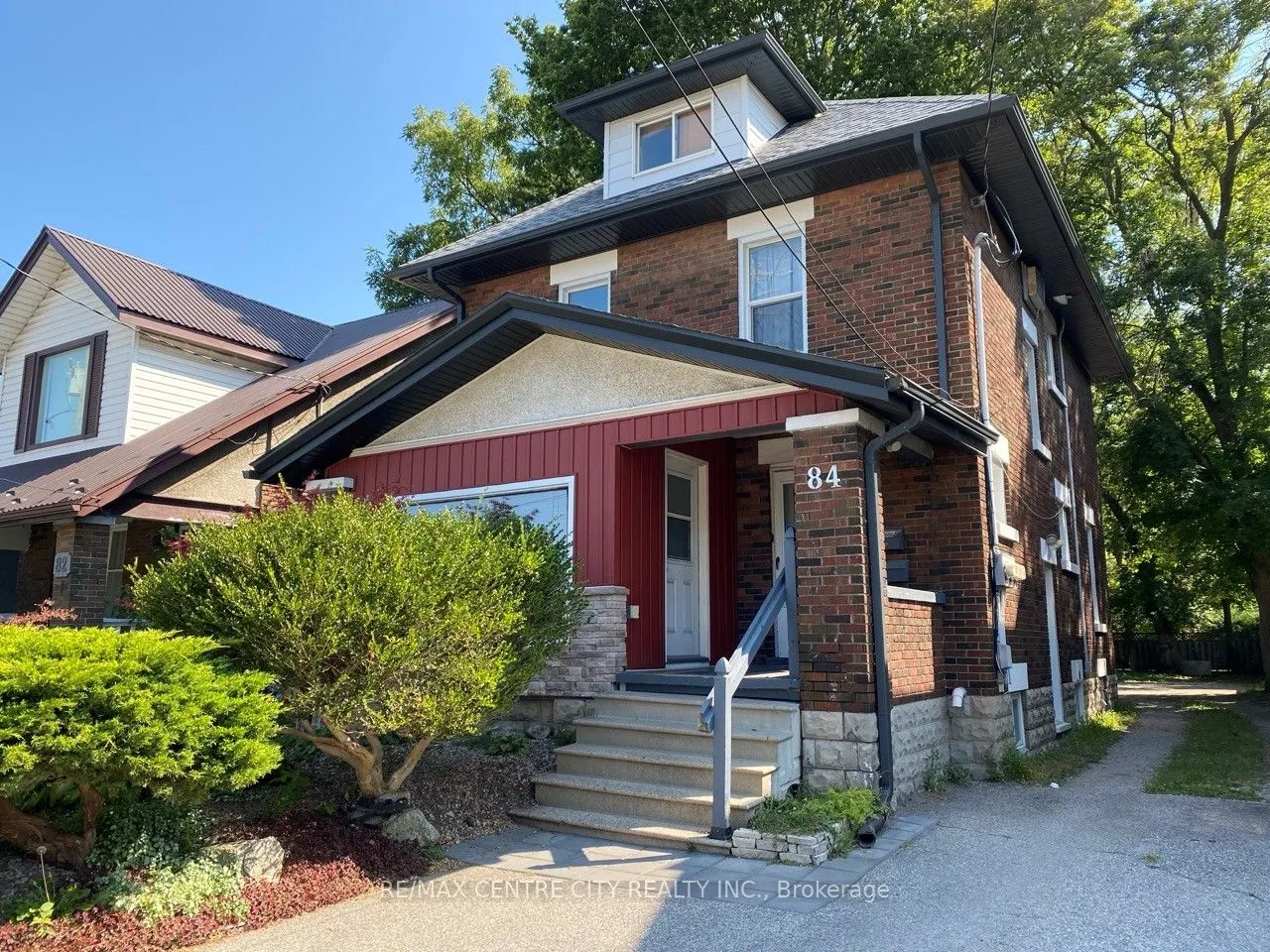 84 Wharncliffe Road S, #B