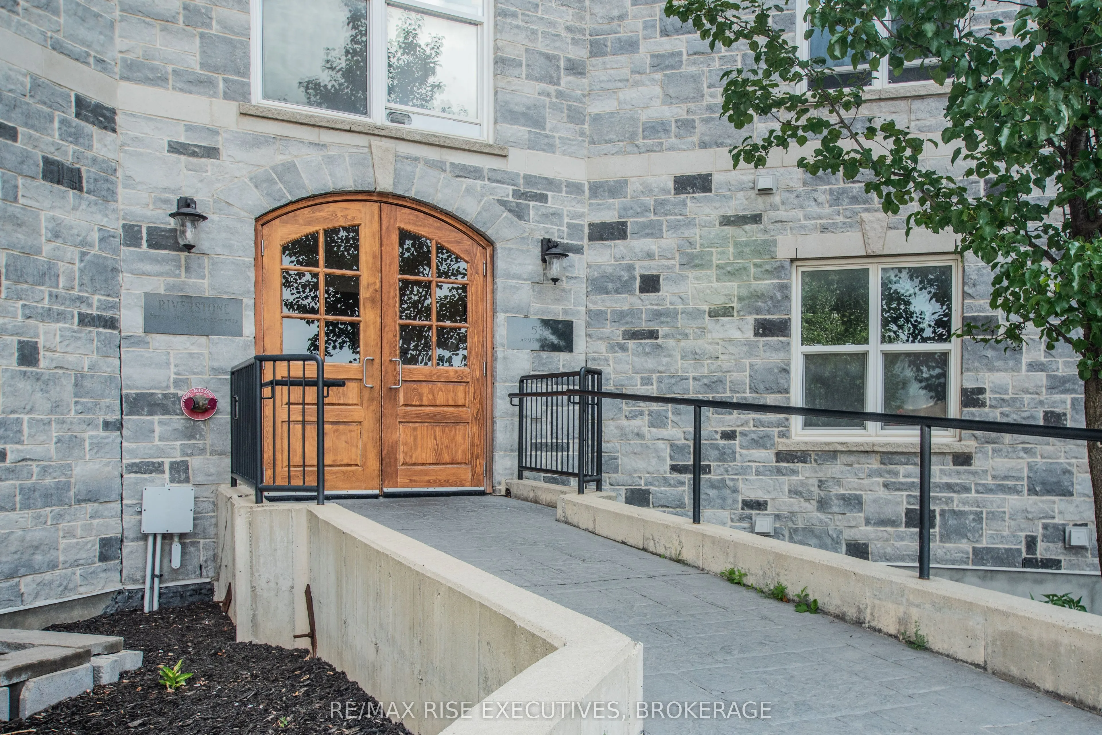 539 Armstrong Road, #410