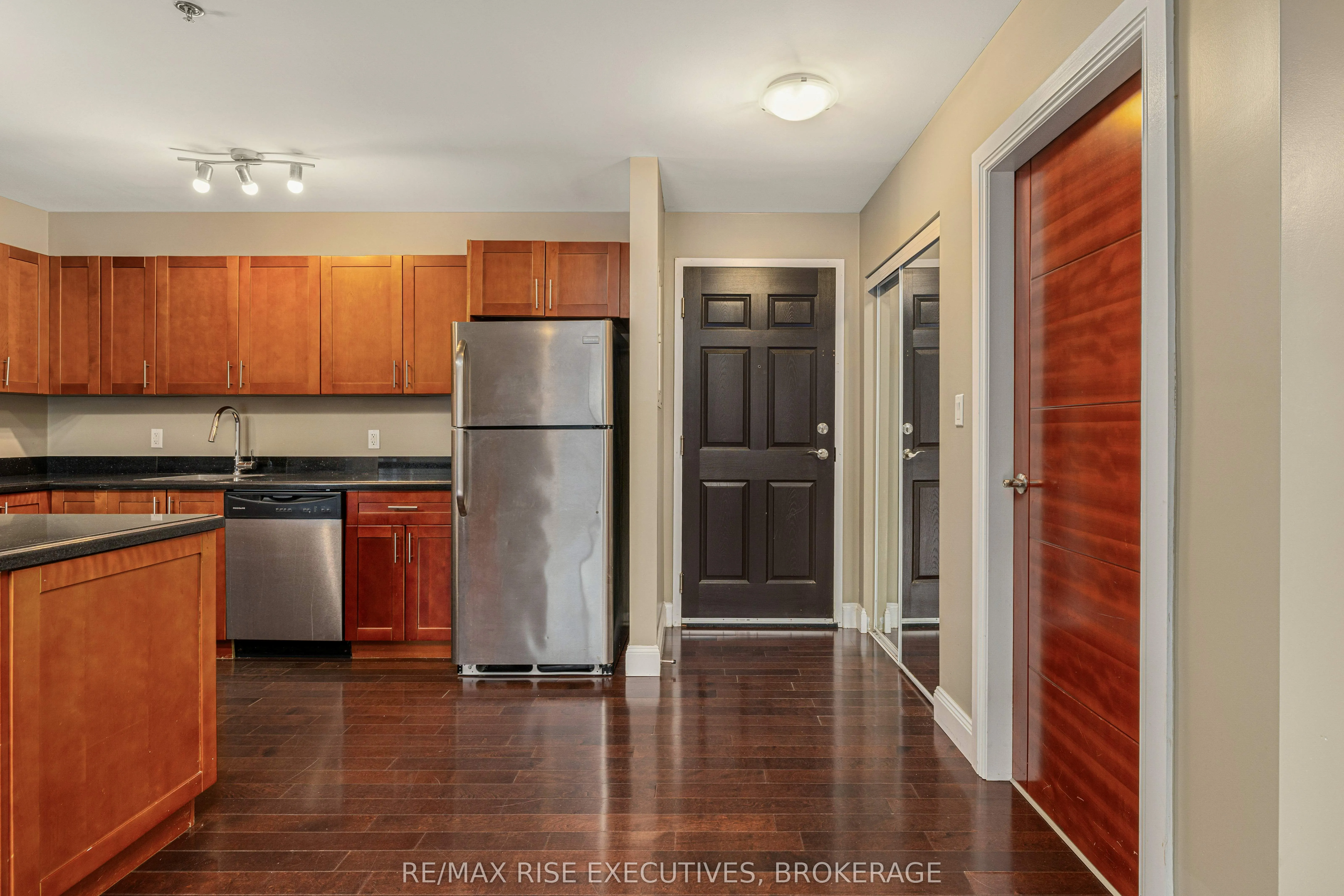 539 Armstrong Road, #410