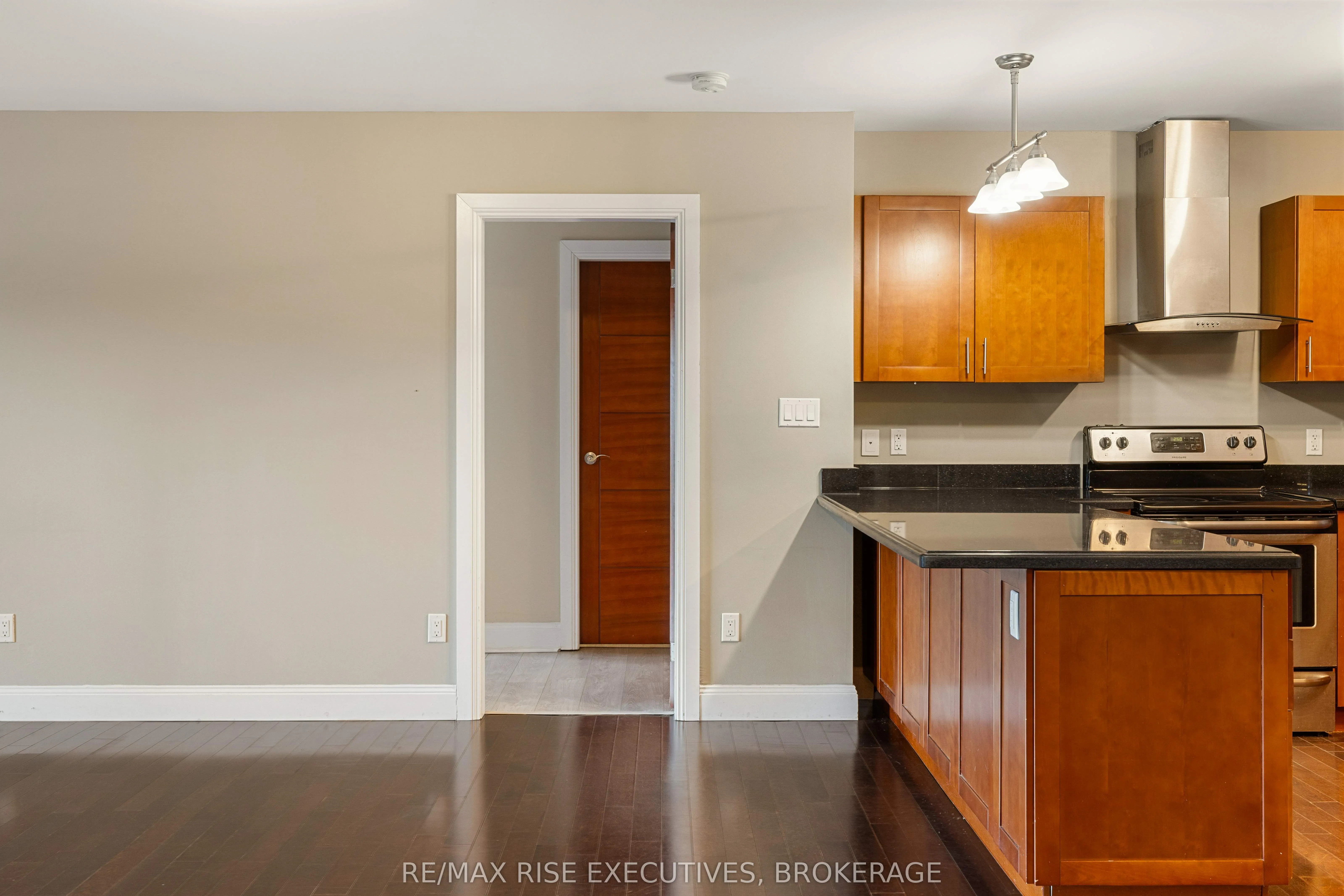 539 Armstrong Road, #410