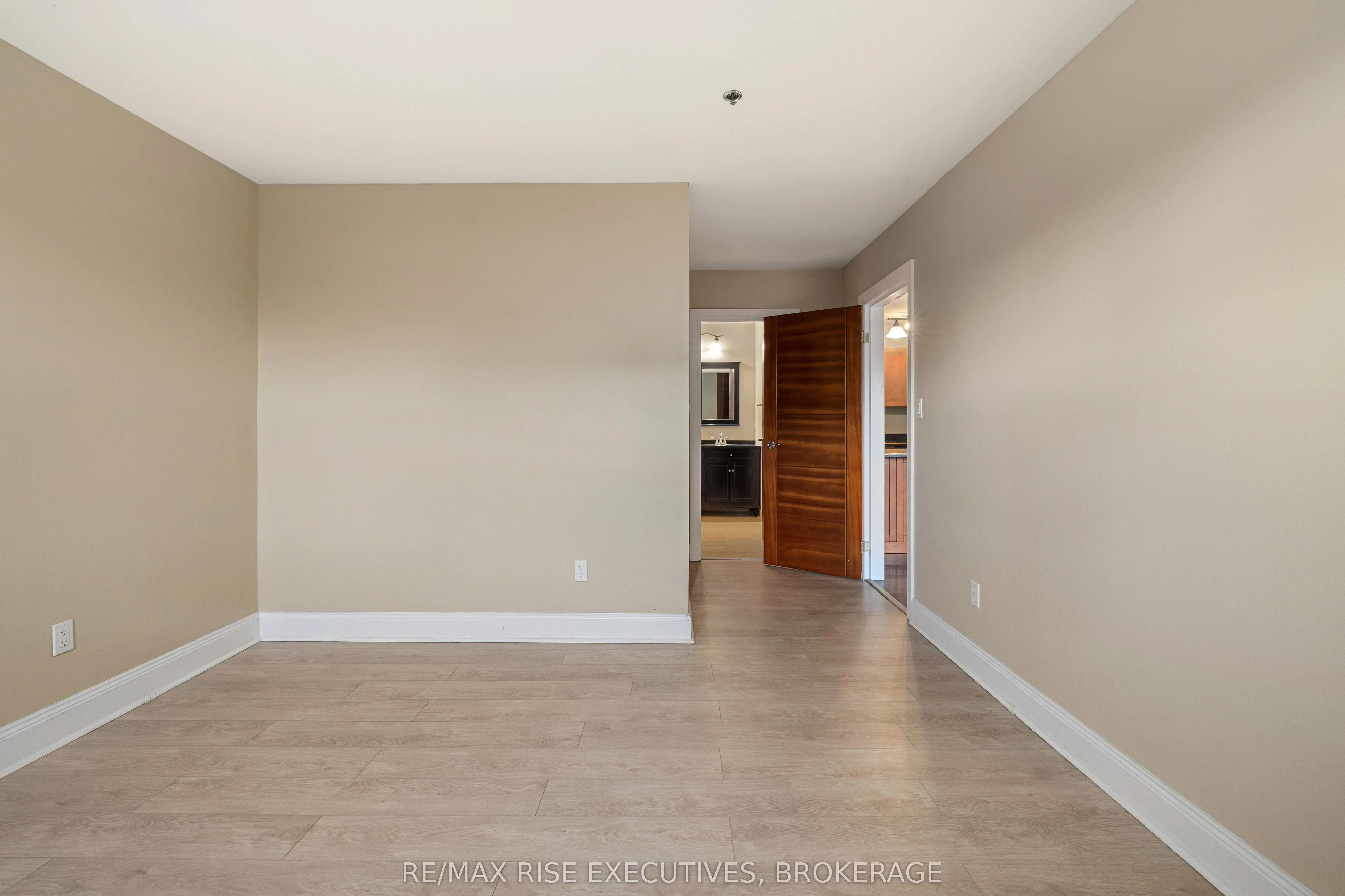 539 Armstrong Road, #418