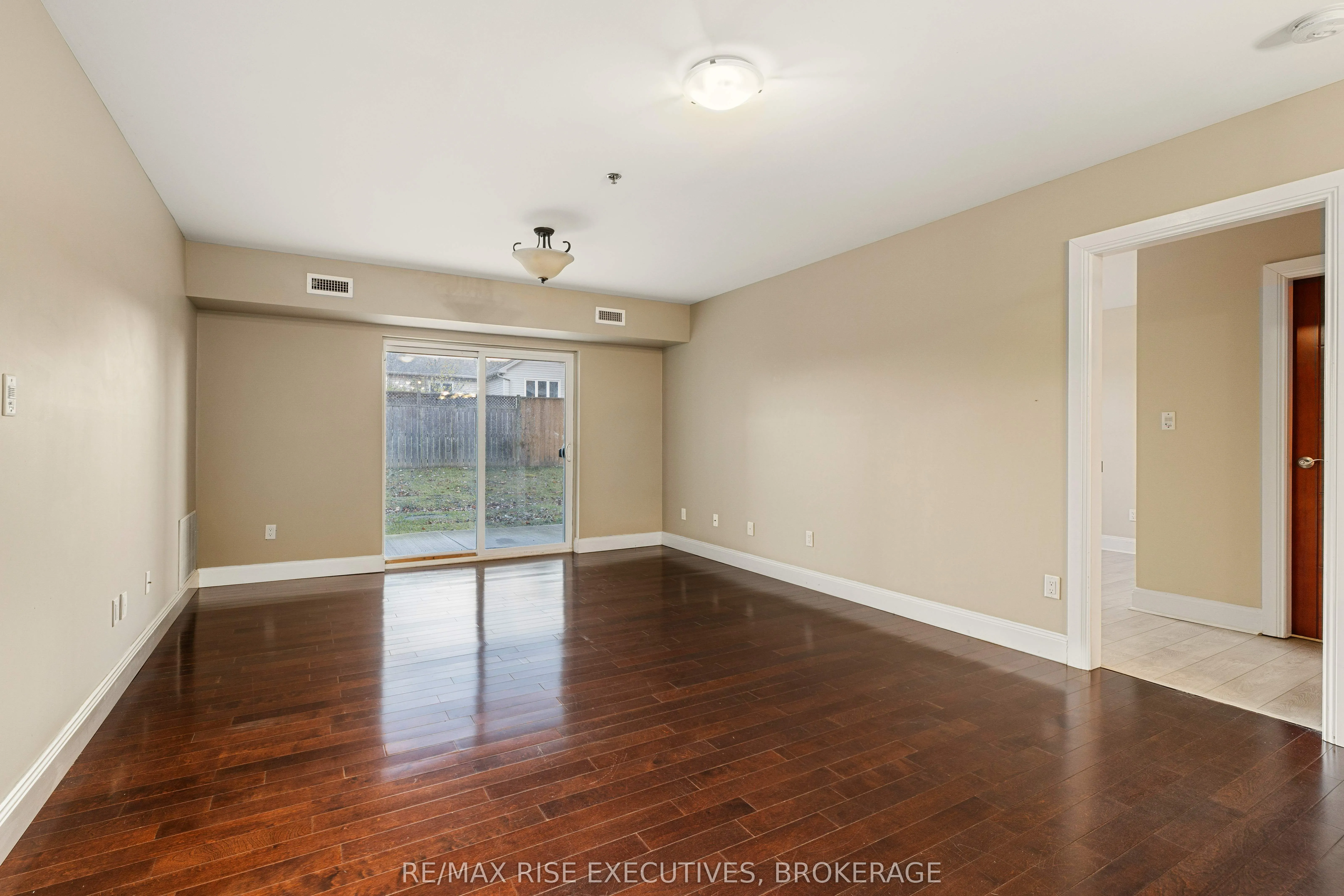 539 Armstrong Road, #418