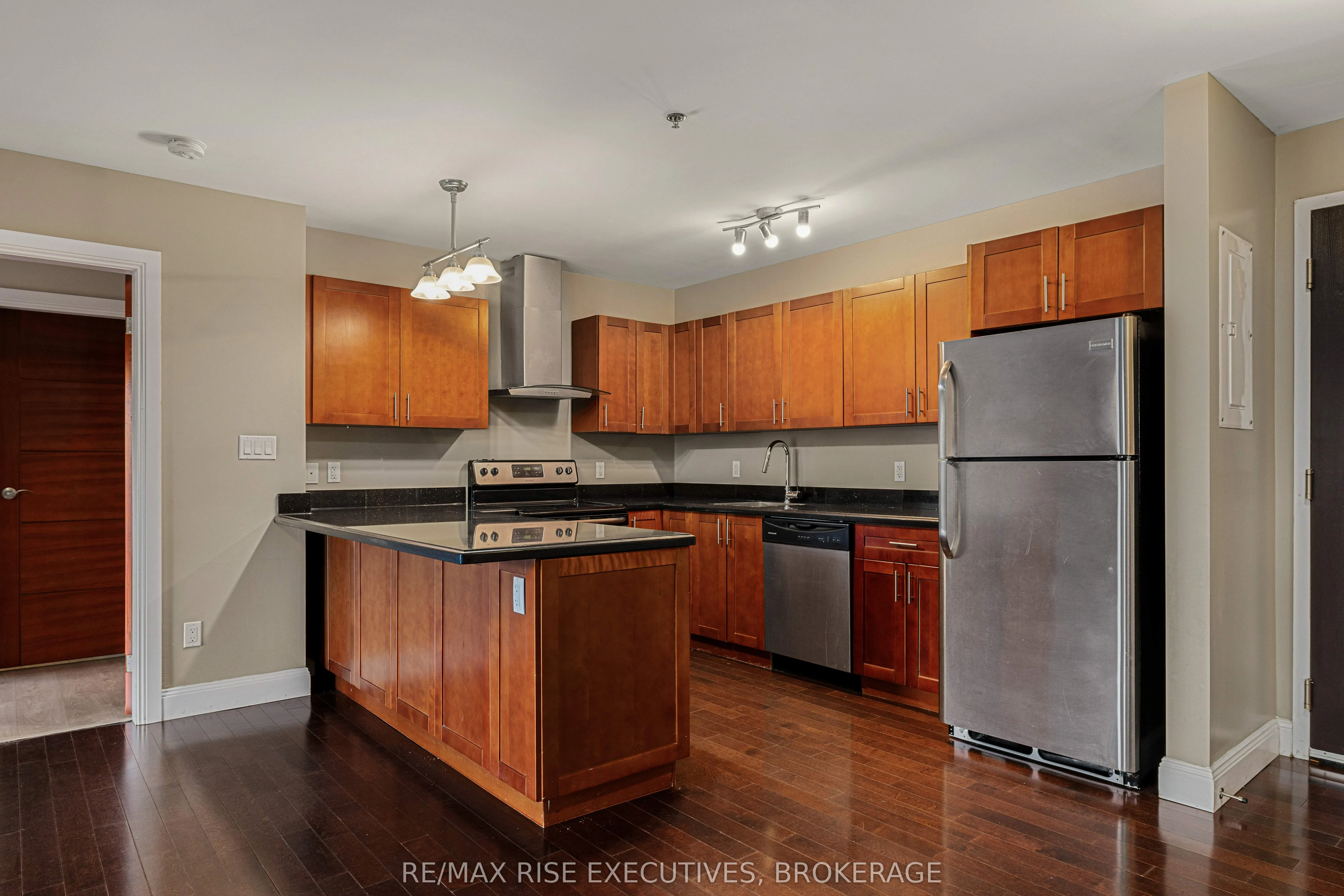 539 Armstrong Road, #418
