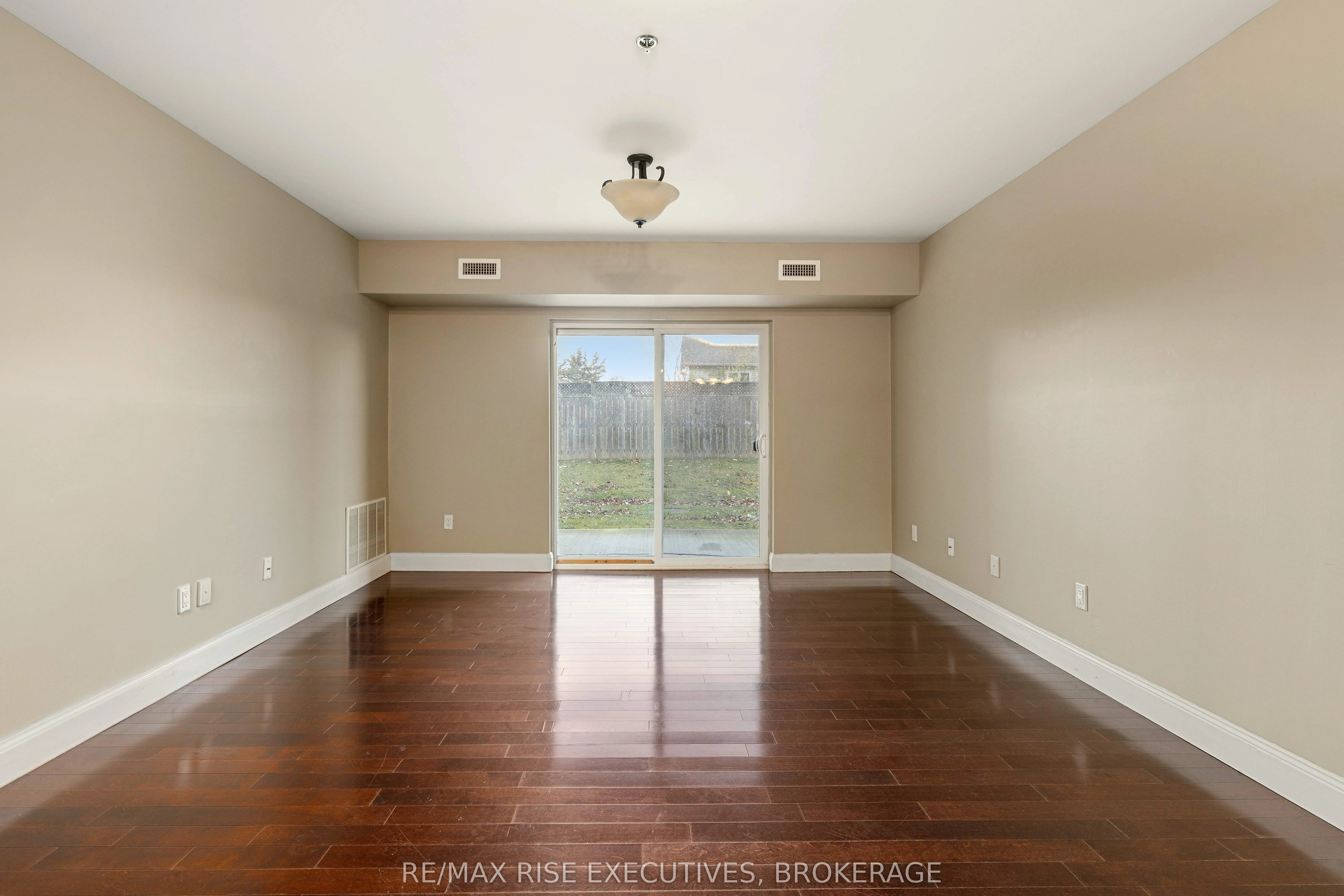 539 Armstrong Road, #418