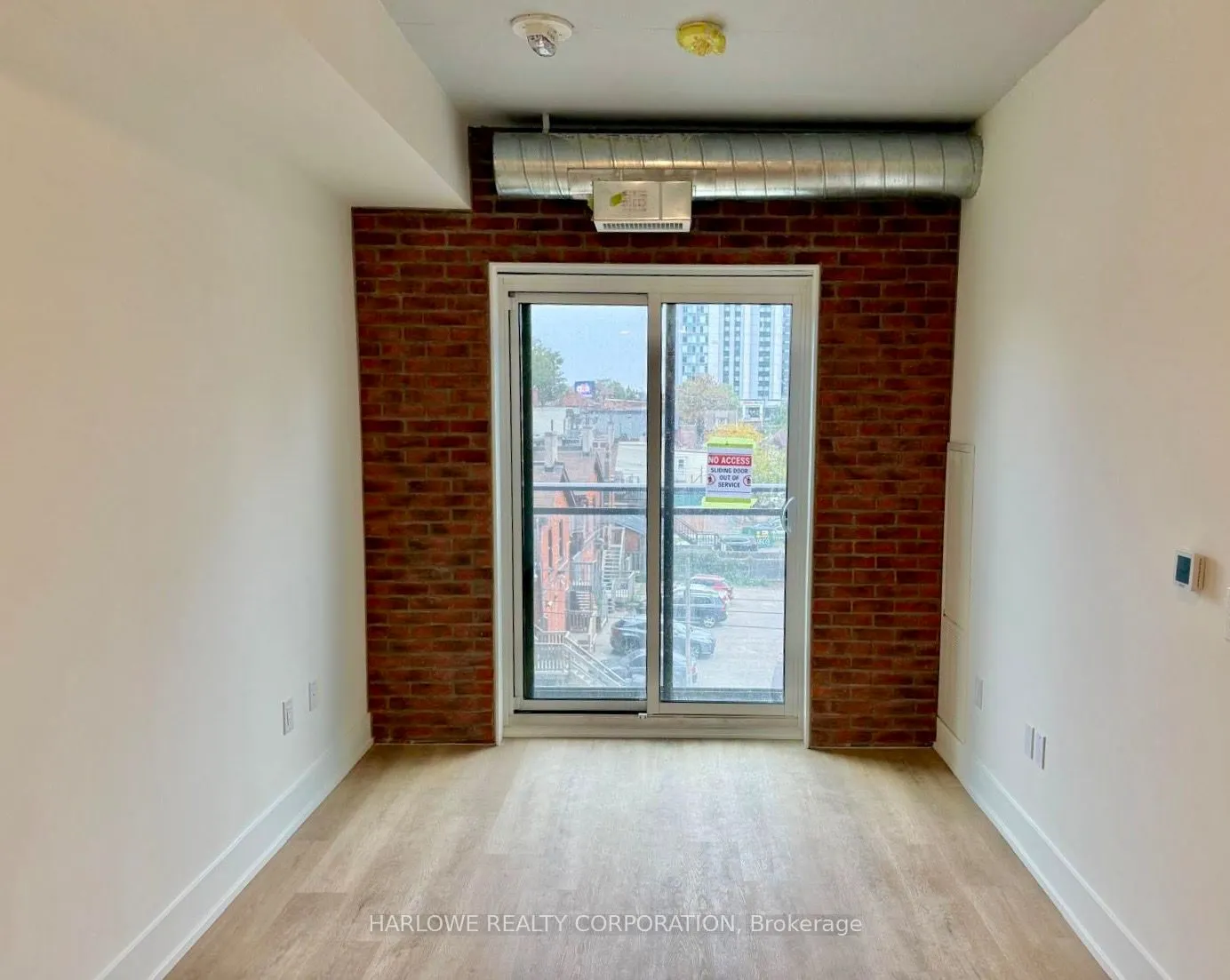 206 King Street W, #305