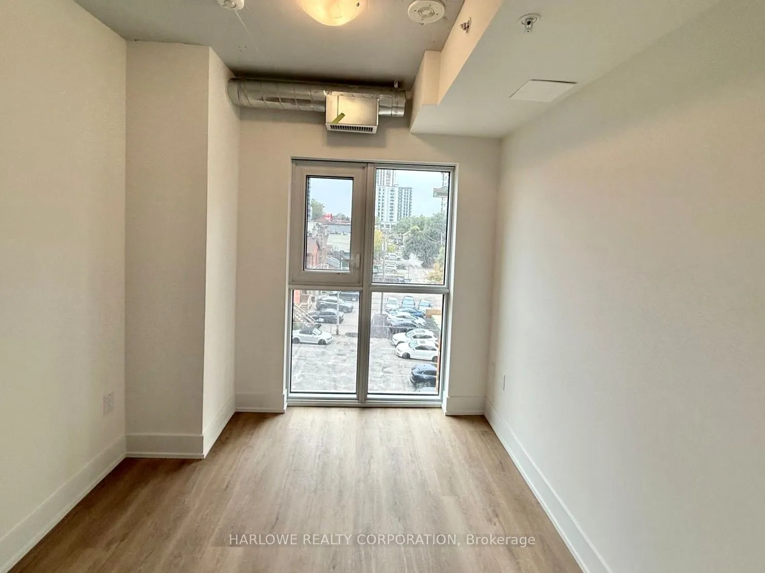 206 King Street W, #305