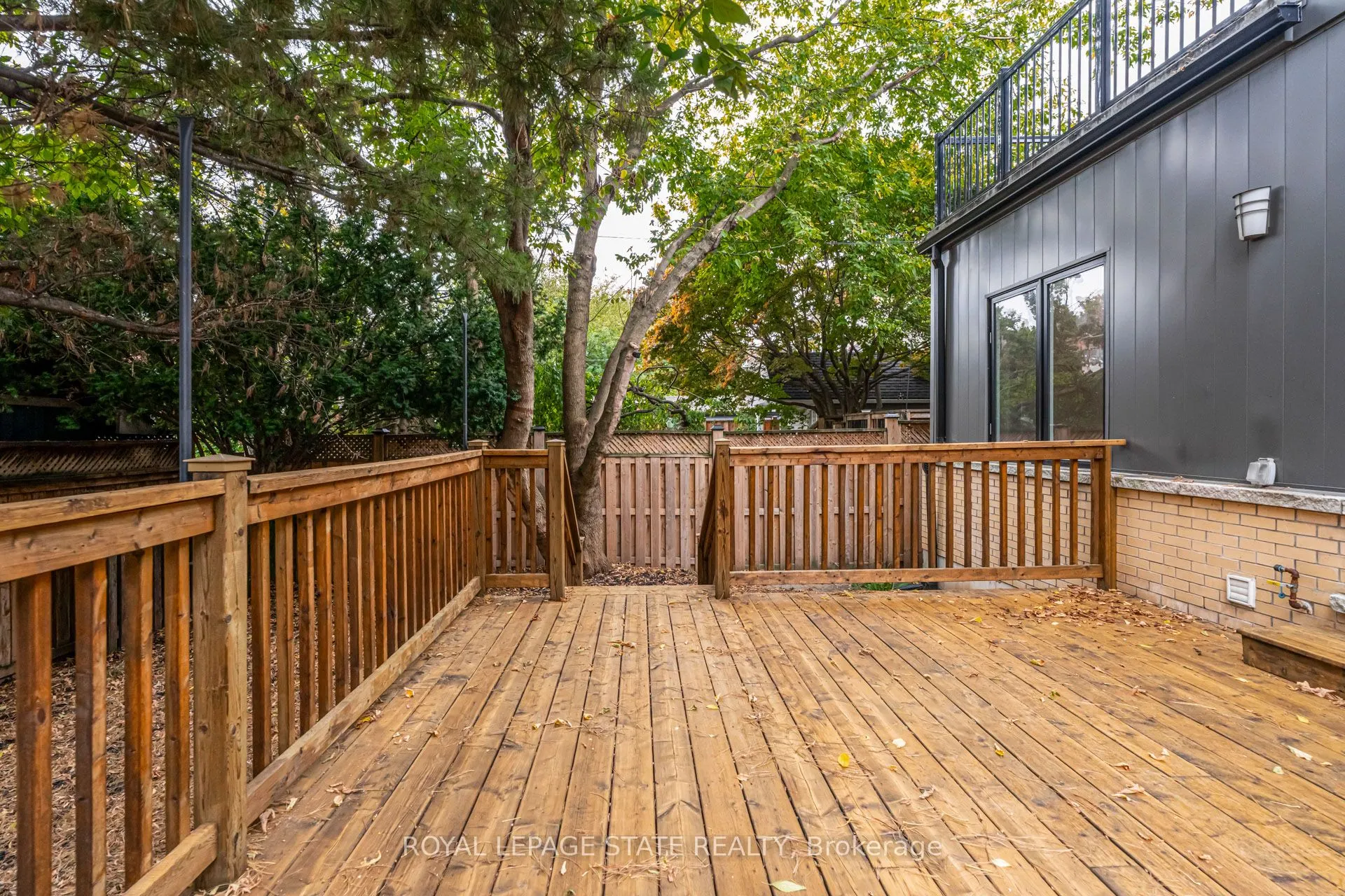 79 Kensington Avenue S
