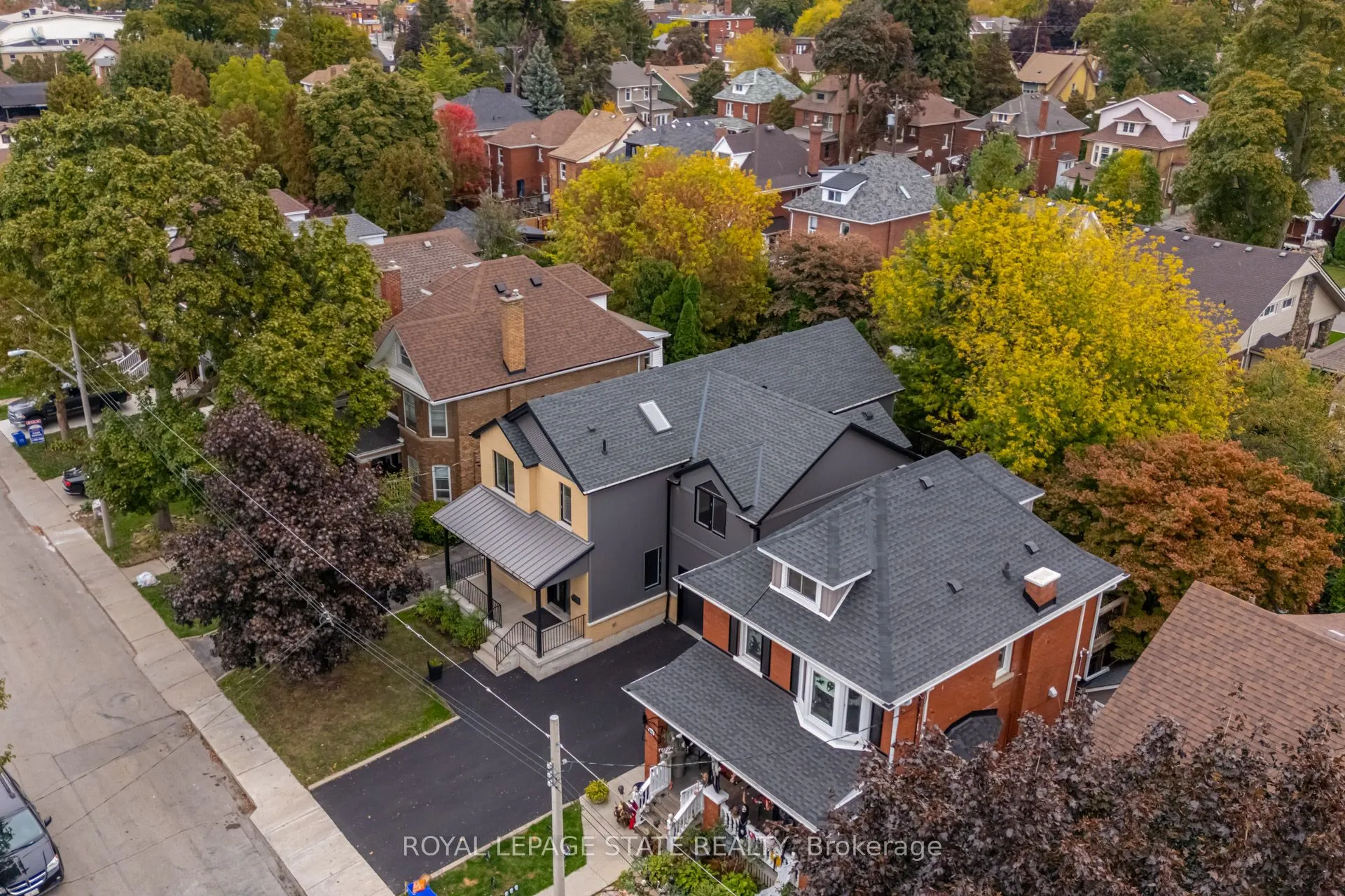 79 Kensington Avenue S