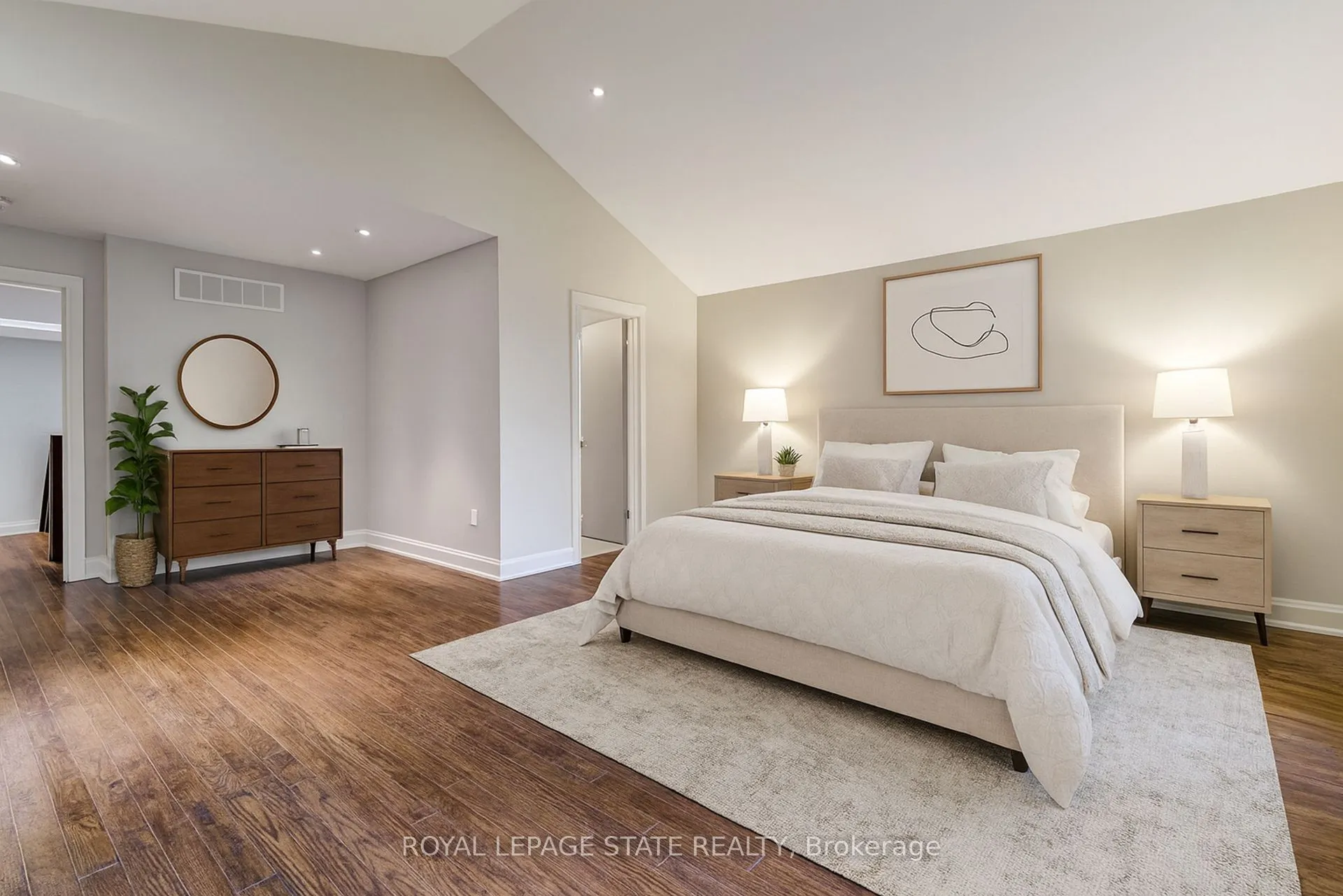 79 Kensington Avenue S