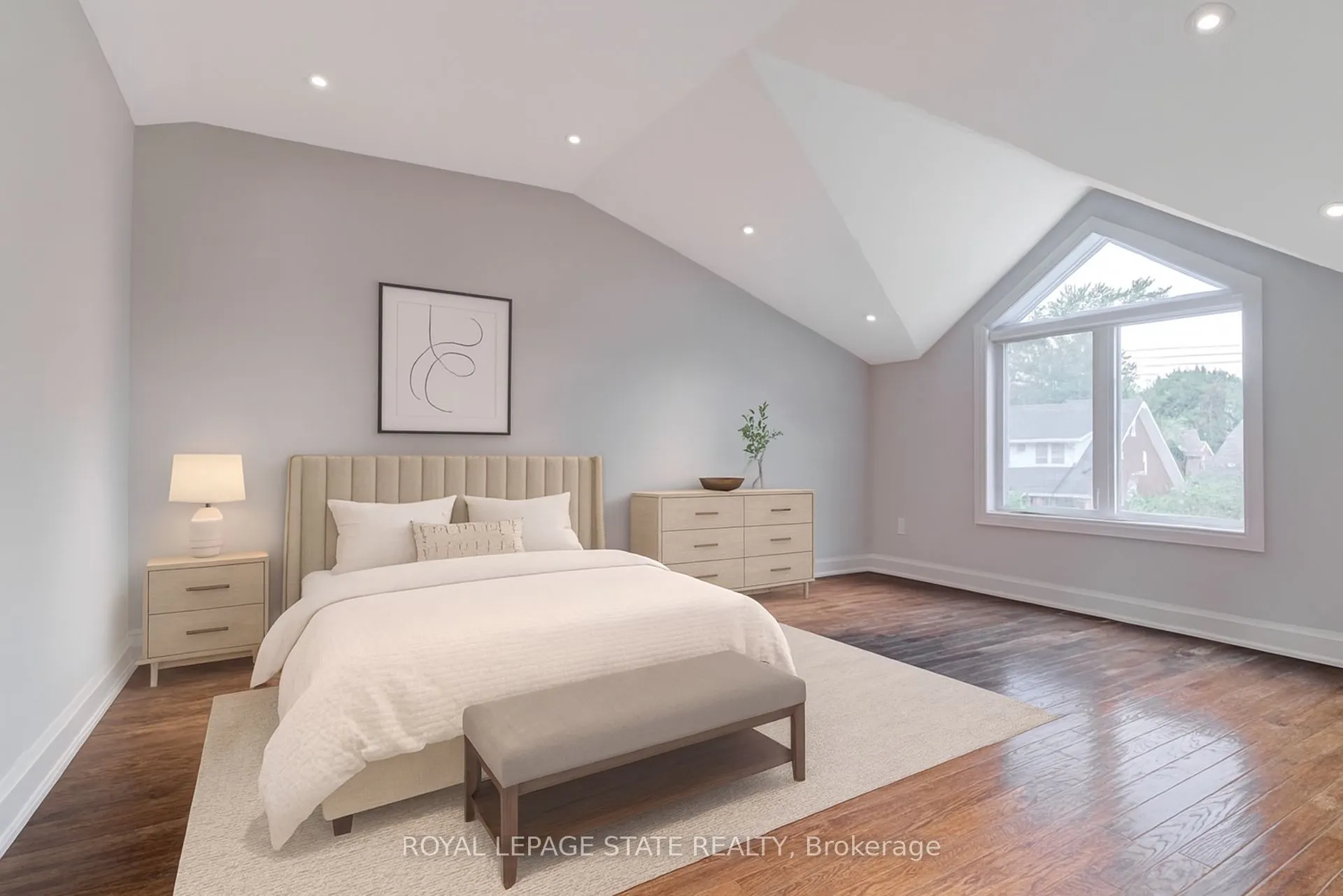 79 Kensington Avenue S