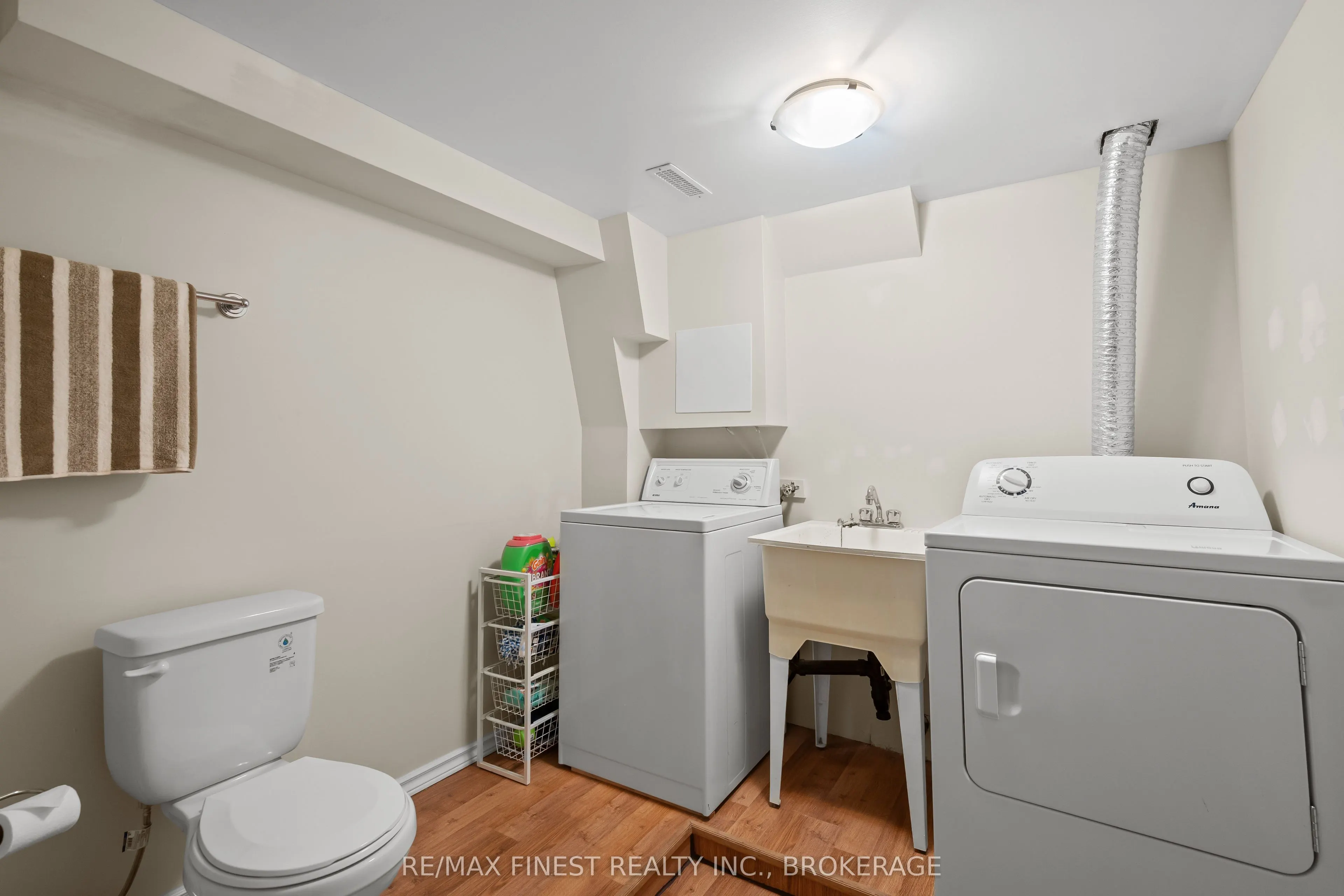 1032 Redwood Crescent