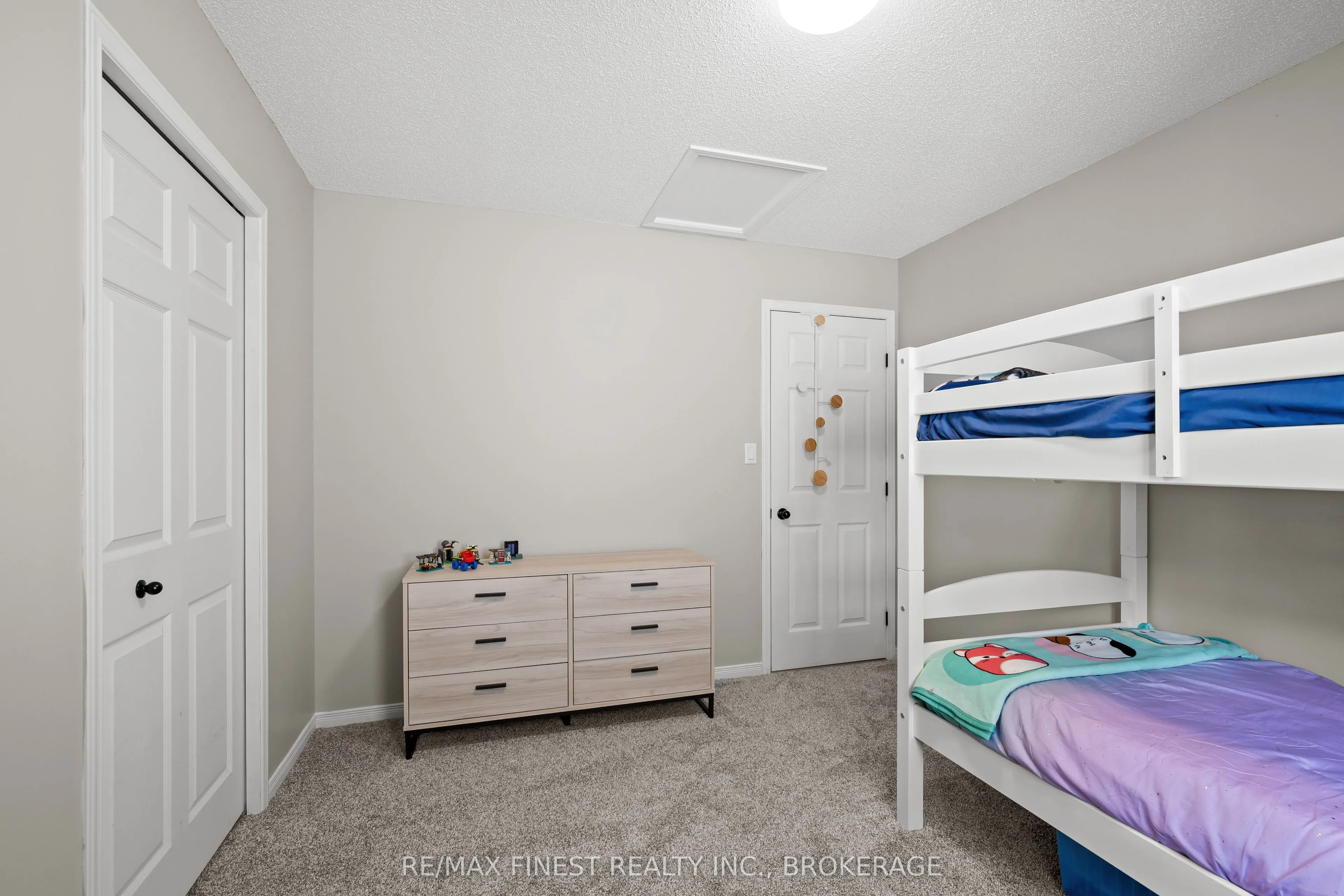 1032 Redwood Crescent