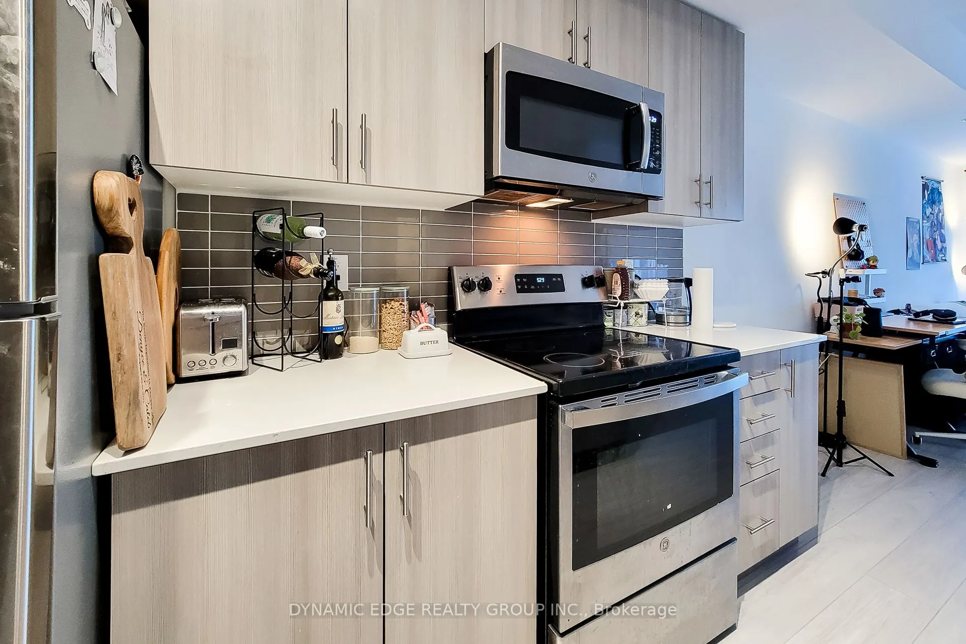 550 North Service Road, #312