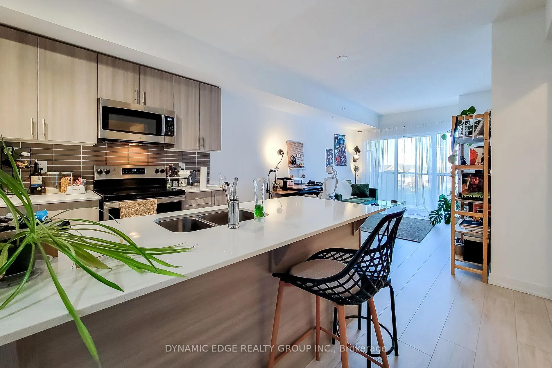 550 North Service Road, #312