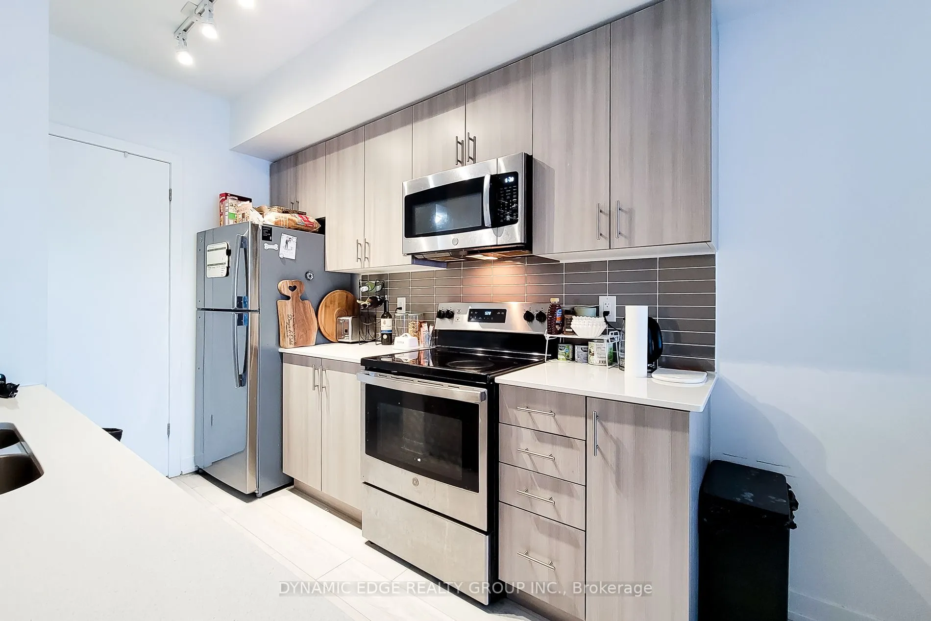 550 North Service Road, #312