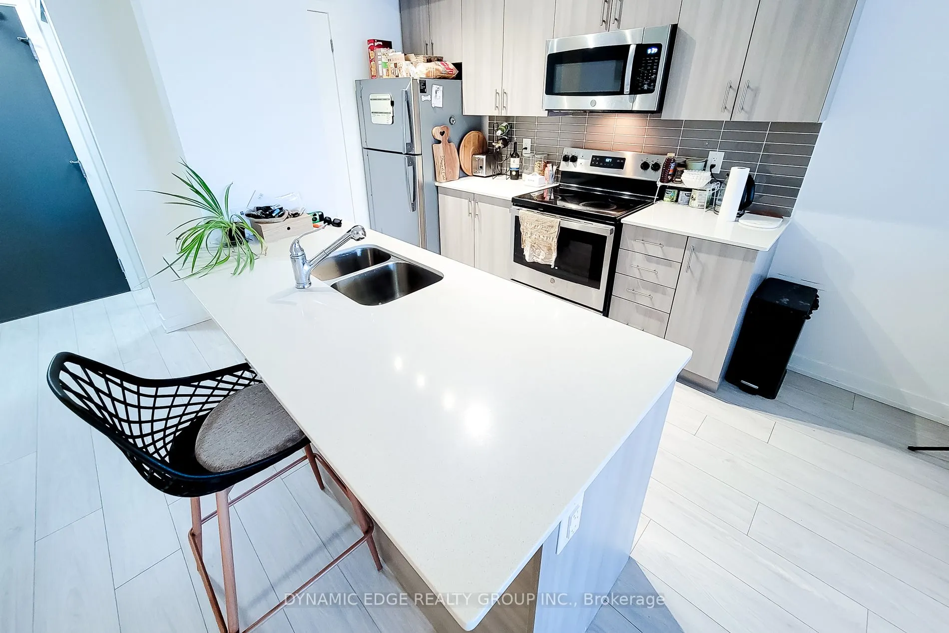 550 North Service Road, #312