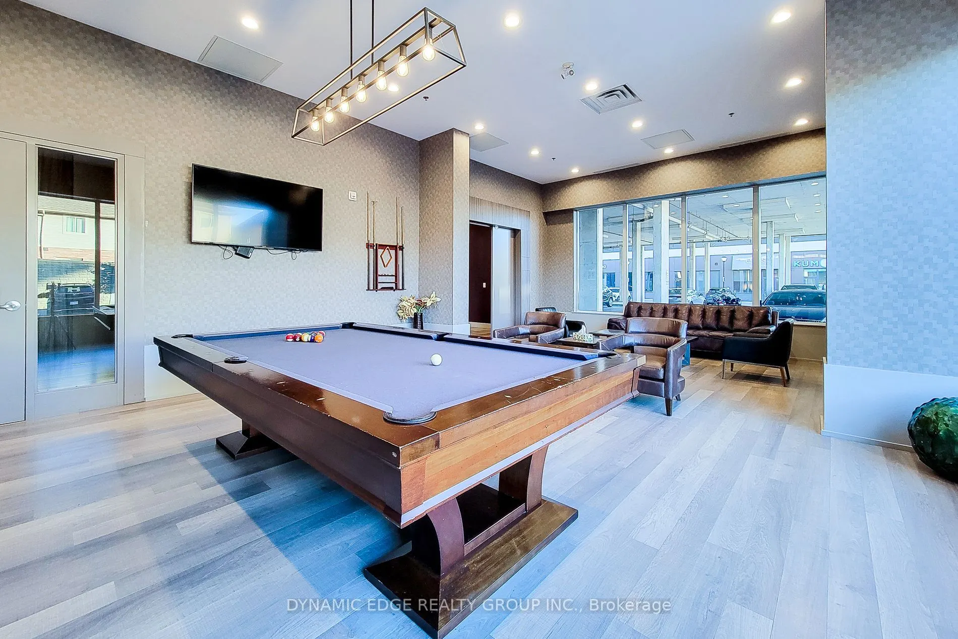 550 North Service Road, #312